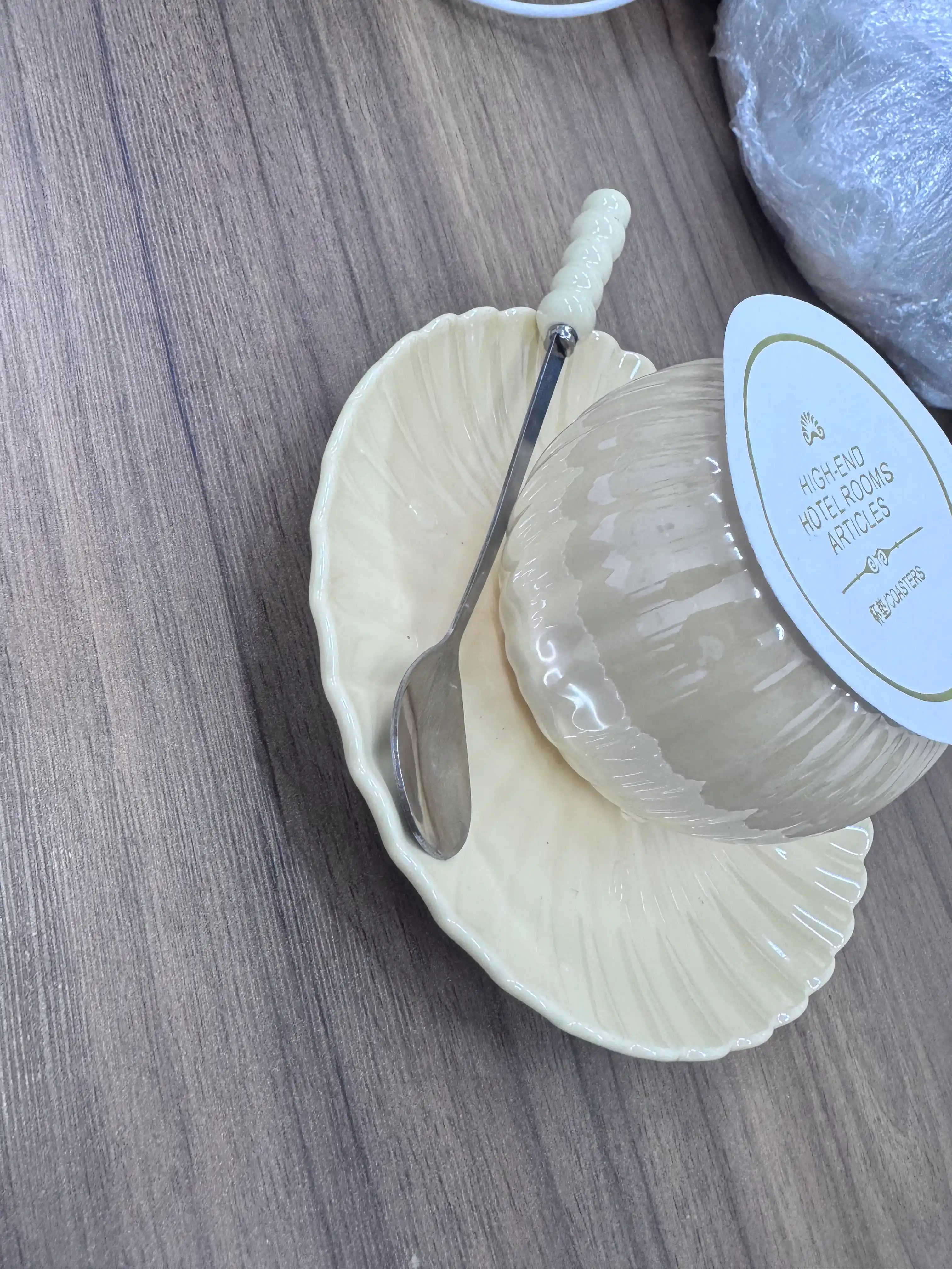 Krujka, chashka, choy uchun juftlik, 250 ml
