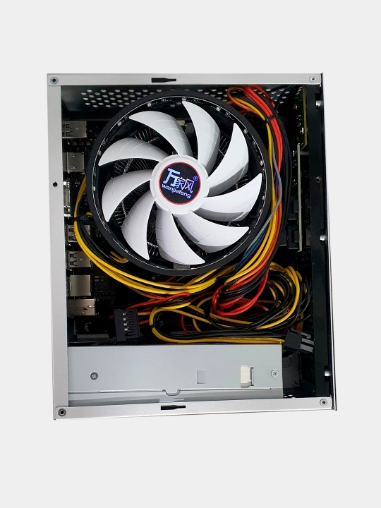 Intel i5 asosidagi alyuminiy korpusli ITX 17*17 sm kompyuter