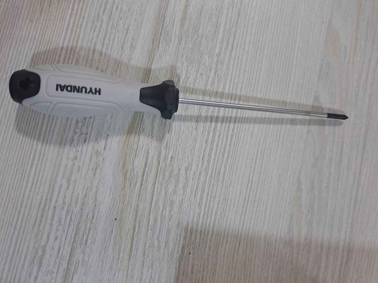 Усиленная отвертка S2 PHO/PH2 75/100/200/250мм HYUNDAI