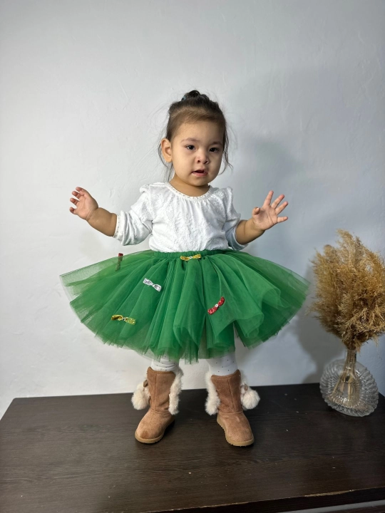 9 oylik-3 yoshli qizlar yubkasi  Minnie pomponli va applikatsiyali Fatin bolalar yubkasi