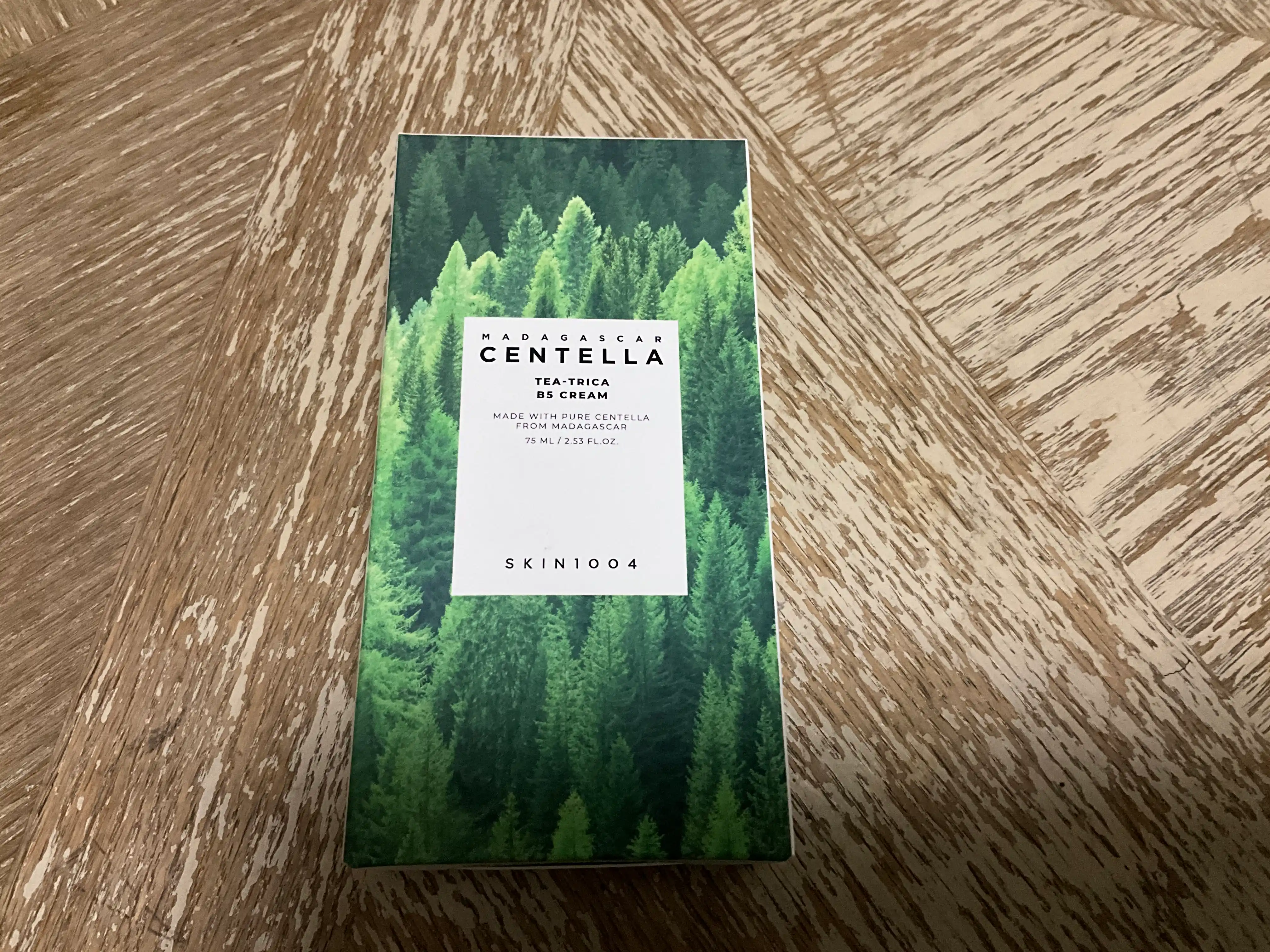 Tinchlantiruvchi tasirga ega namlantiruvchi krem SKIN1004 Centella kremi, 75 ml