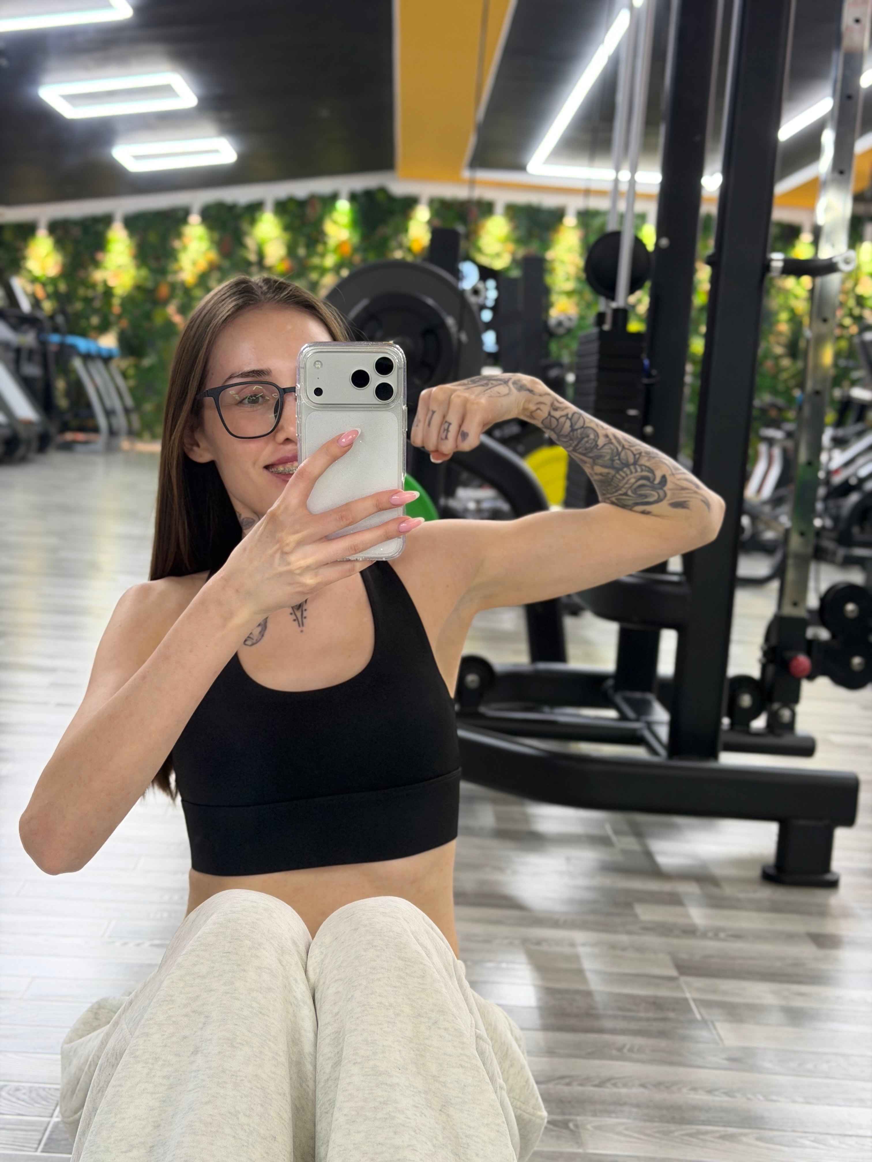 Ayollar sport topi Kioko, olinadigan chashkali sport to'pi, ayollar sport kiyimi