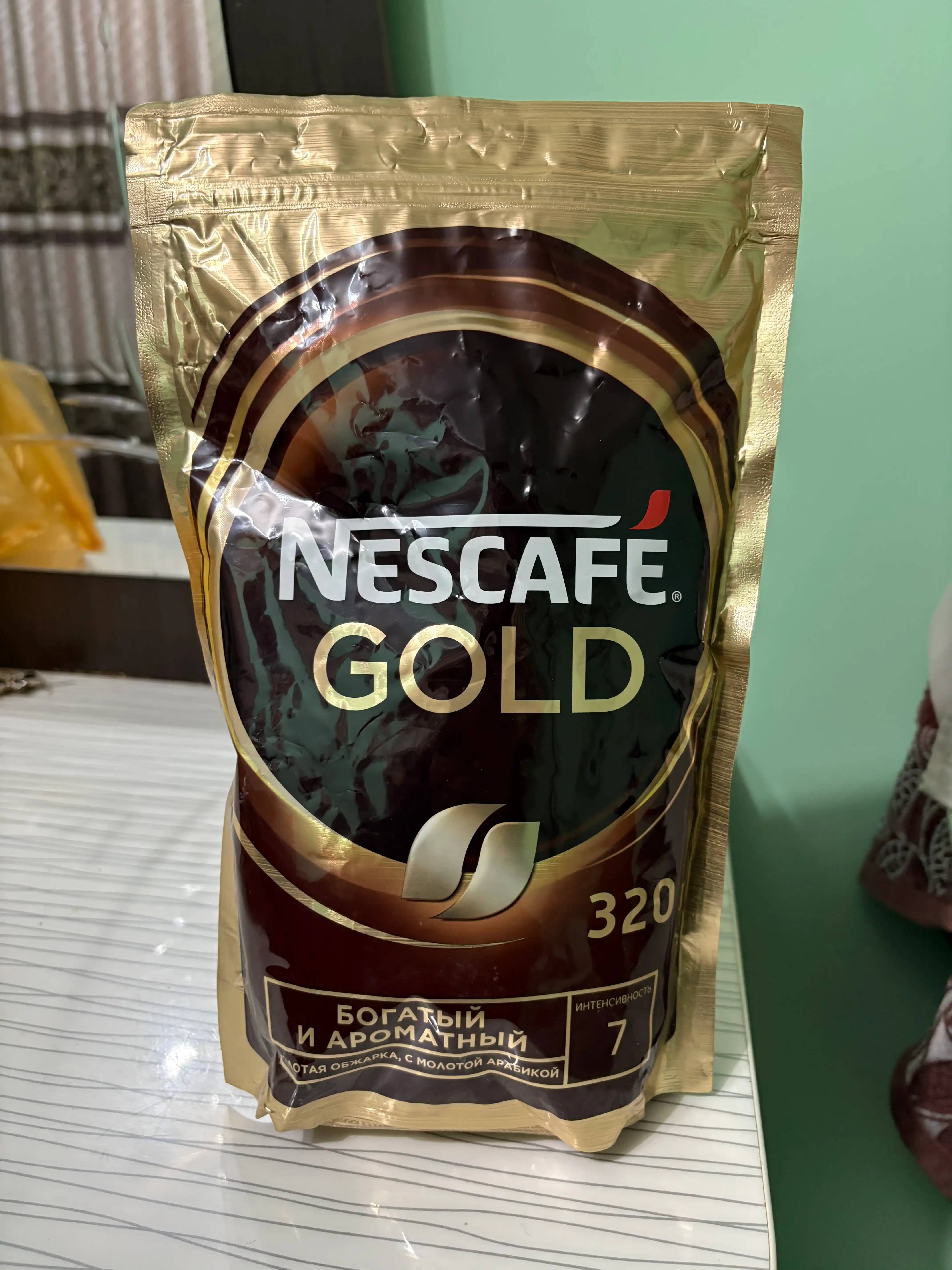 Растворимый кофе Nescafe Gold, 320 г
