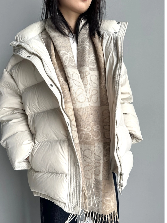 Loewe sharf, dizaynerlik aksessuar
