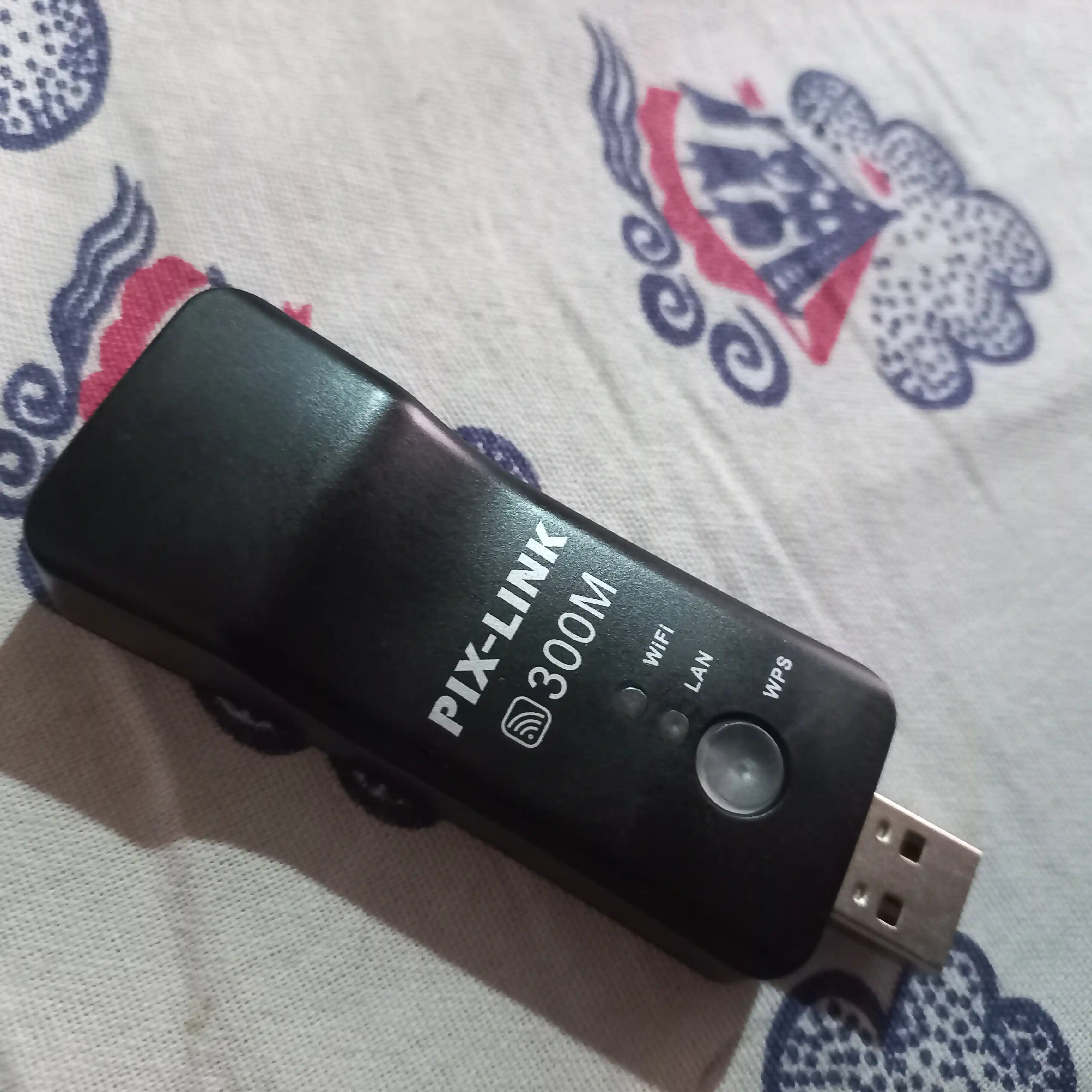 Simsiz mini adapter Wi-Fi + Bluetooth, USB, shovqinsiz 600 Mbs, WIN10/WIN11, 500 m gacha