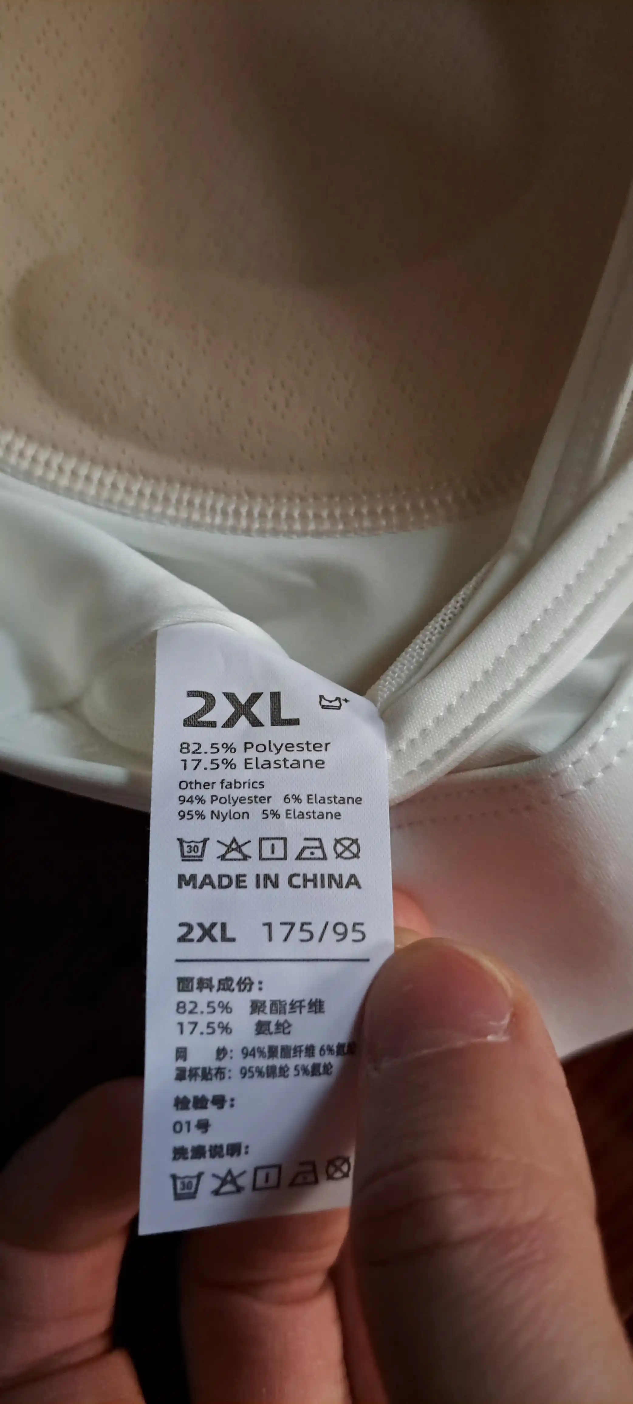 Ayollar sport topi Kioko, chashkali top, ayollar sport kiyimi