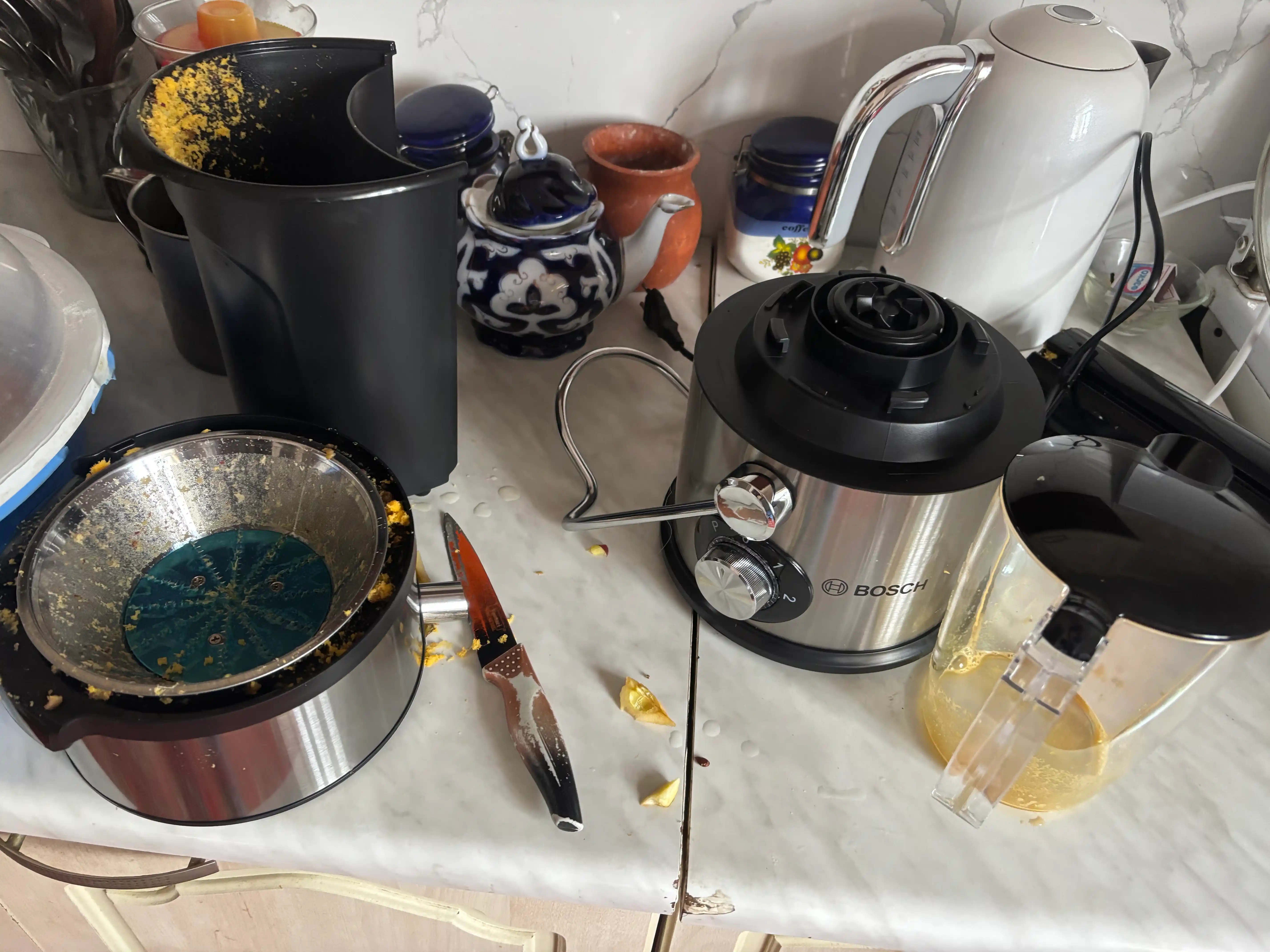 4 ta 1 da sharbat chiqargich, Blender, Kofe maydalagich, Sokovijimalka, mikser, blender