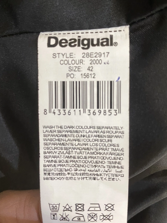 Ispaniyaning Desigual brendi ayollar qishki kurtkasi