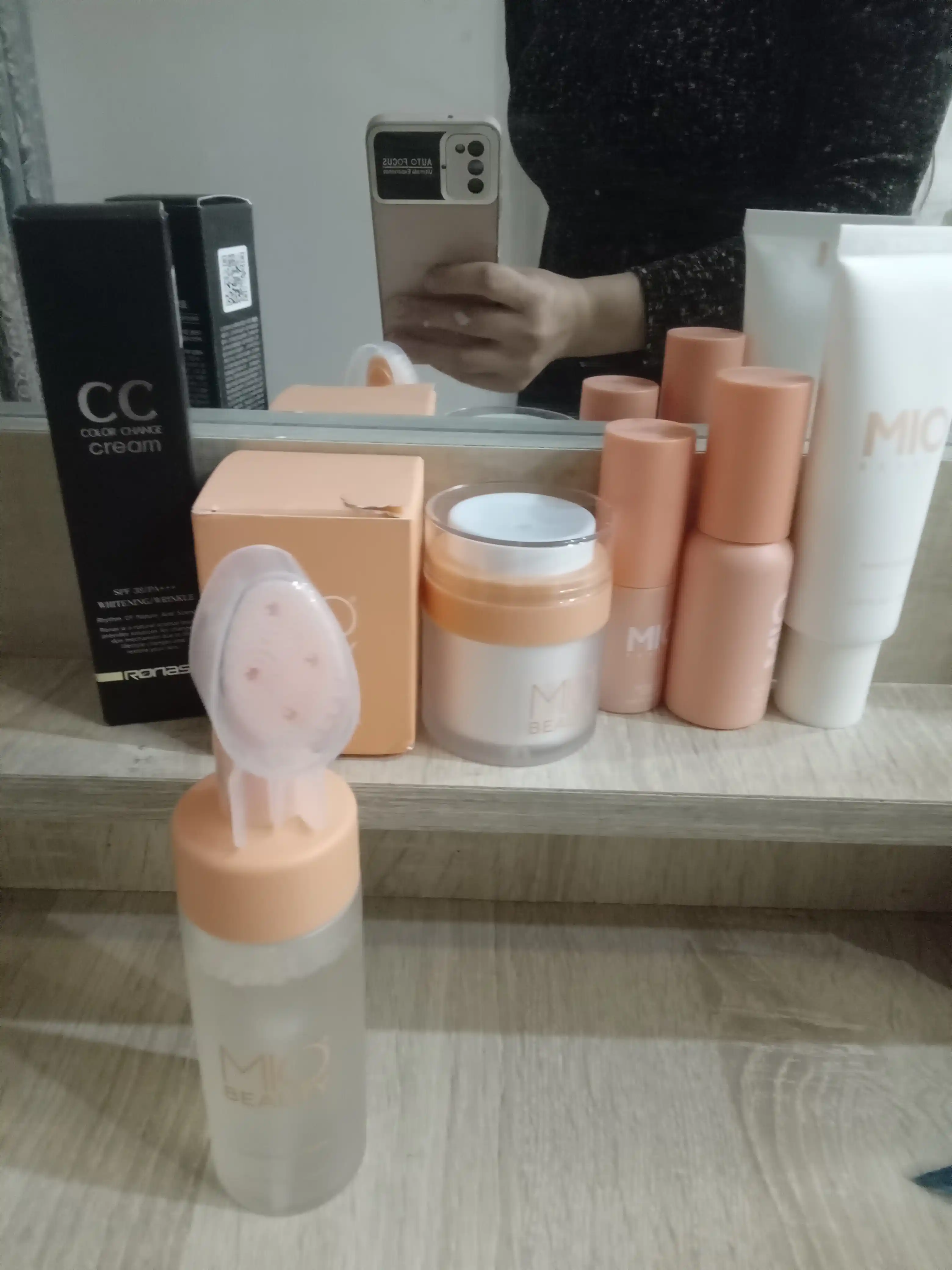 Namlantiruvchi kremi MIO BEAUTY, 30 ml