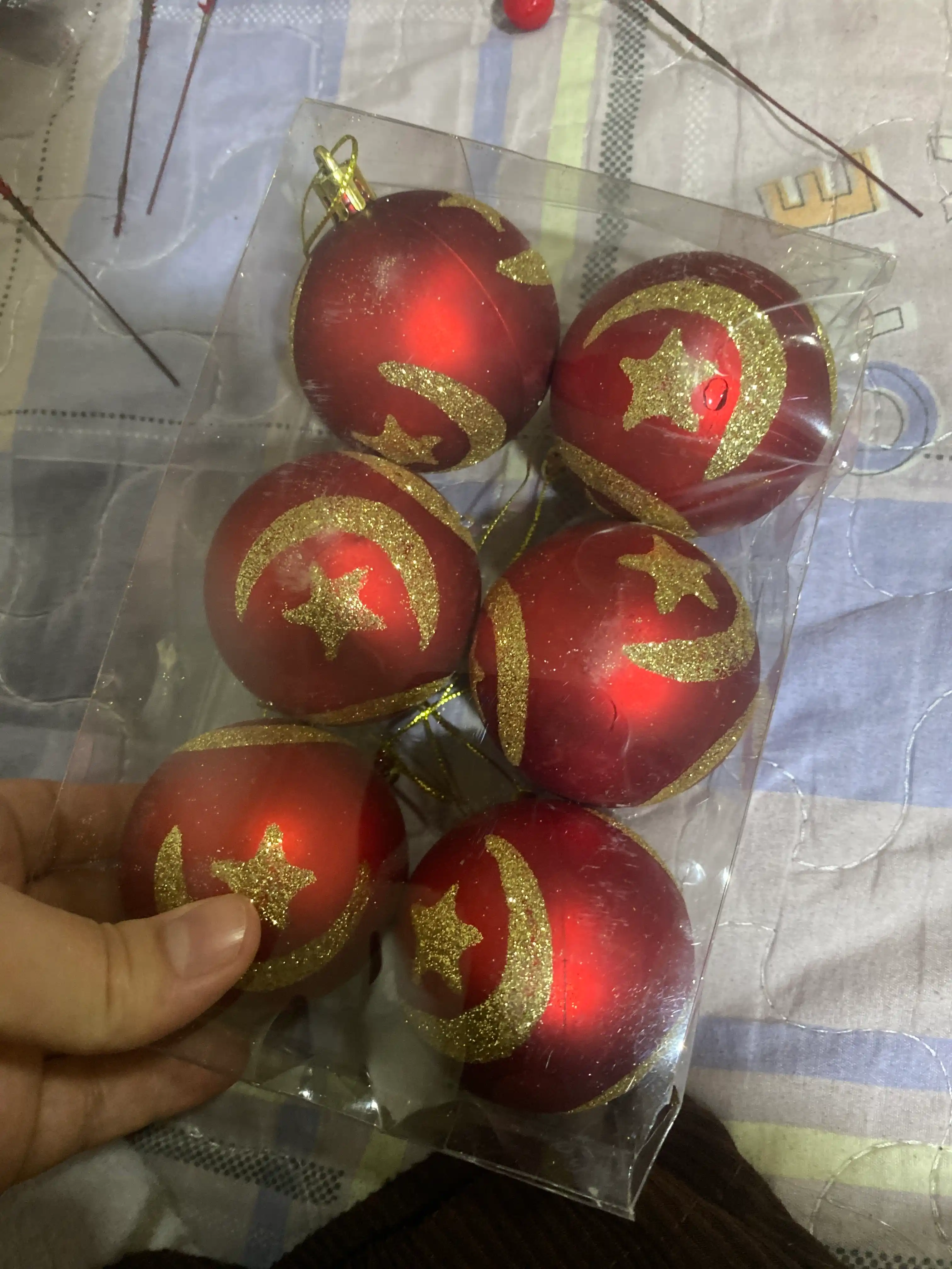 Yangi yil o'yinchoqlari to'plami, 6 dona, 10 dan ortiq turlari