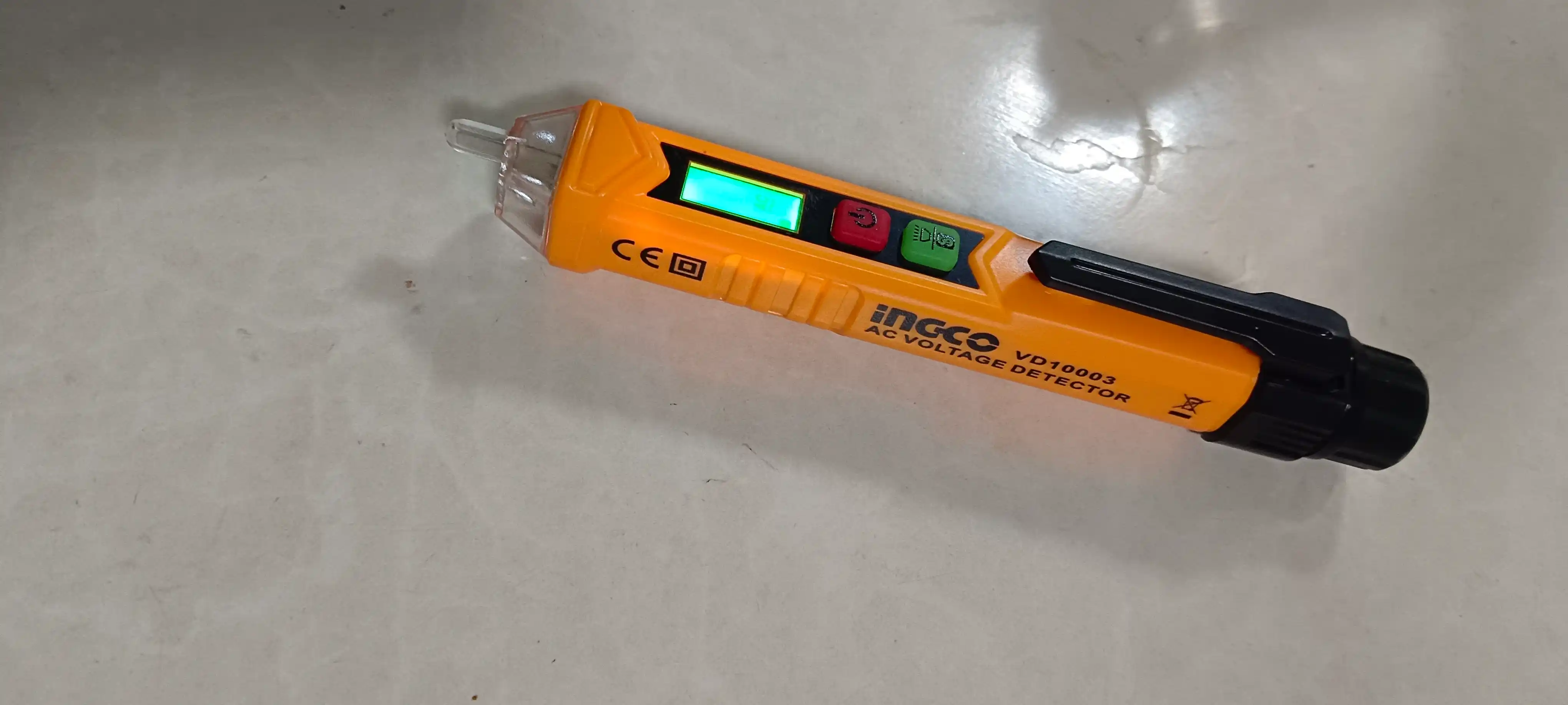 Kontaktsiz kuchlanish detektori 1000 V INGCO
