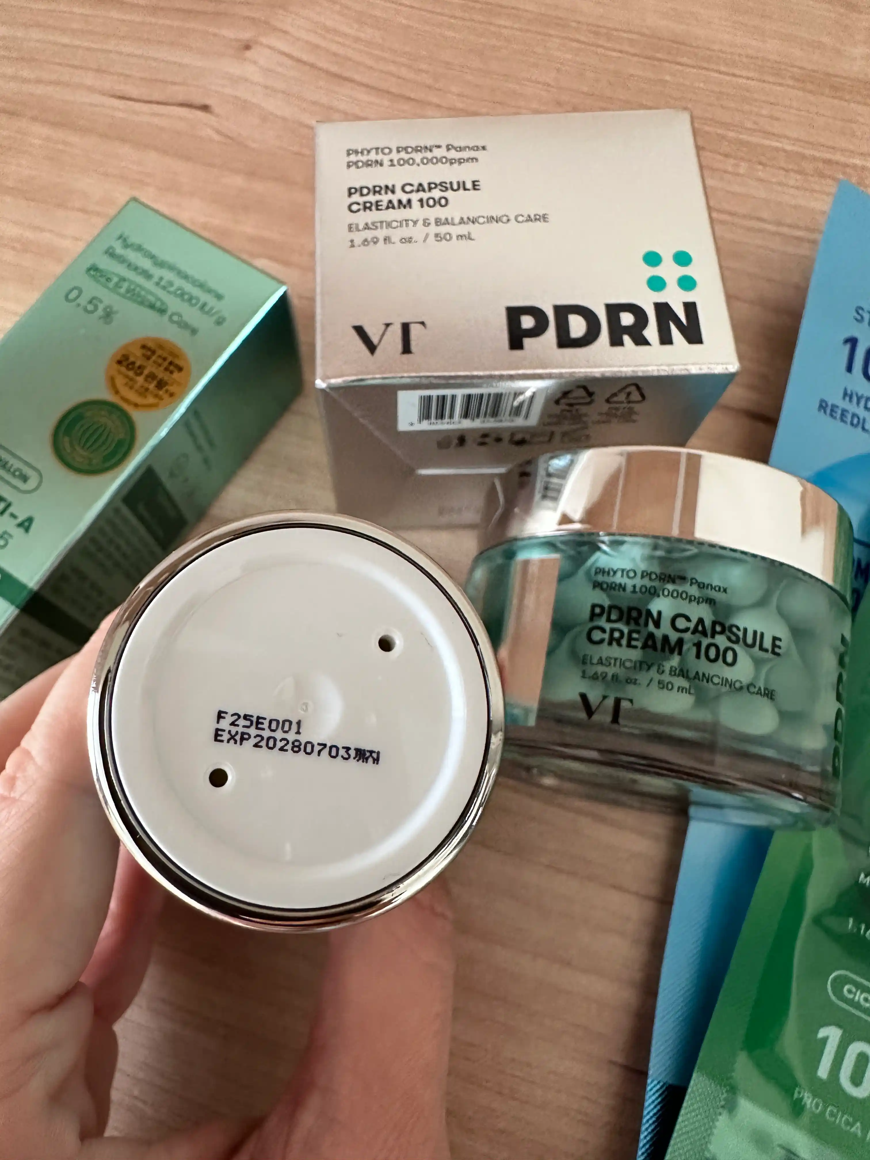 Сыворотка для лица VT Cosmetics: ретинол, лифтинг, коллаген, пептиды, центелла, 30 мл