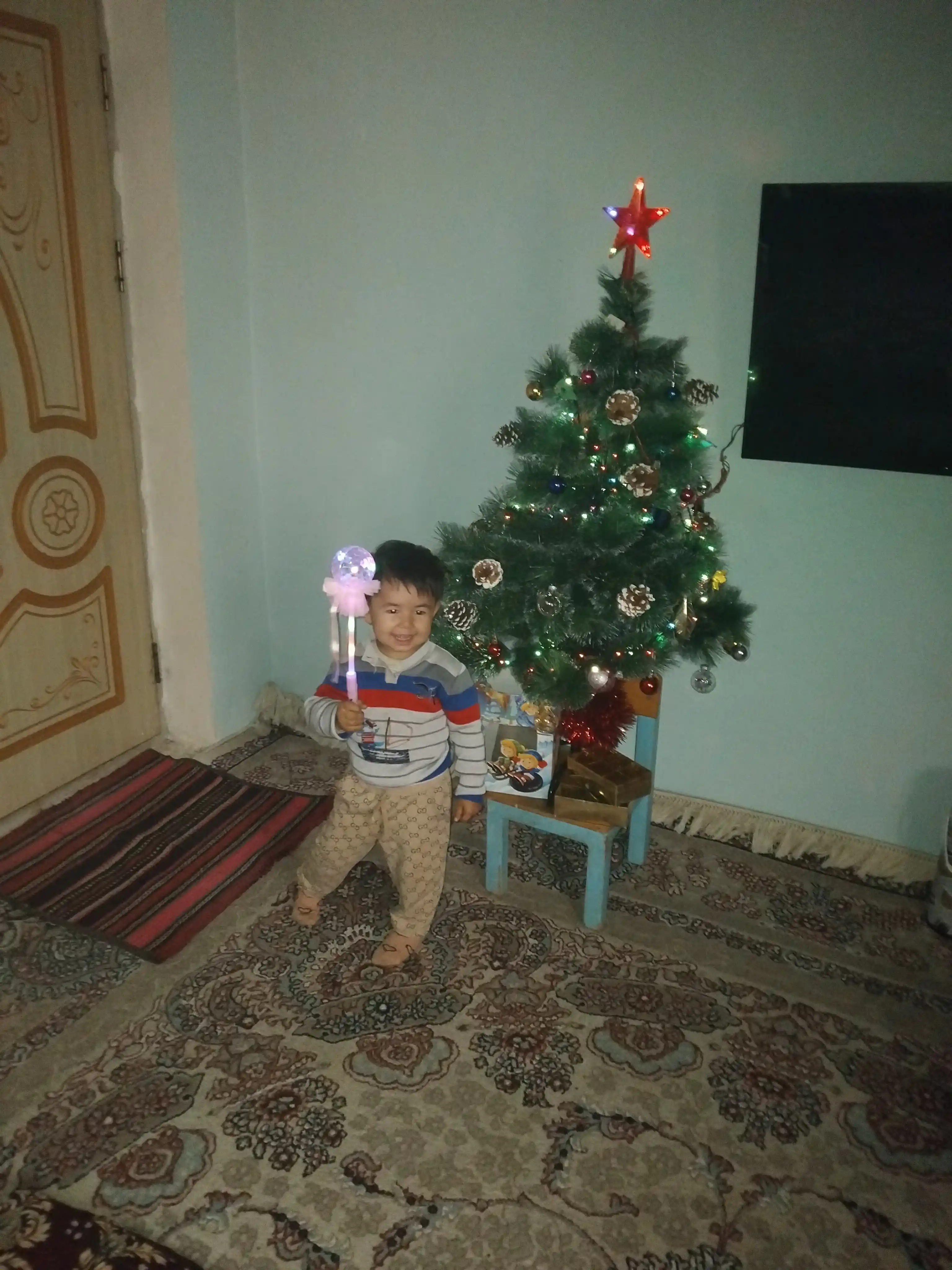 Yangi Yil archasi, sun'iy, 120sm-300sm bayramingiz uchun ajoyib bezak