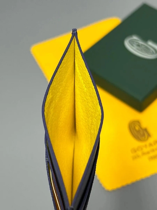 Кошелёк Goyard, с отделением для удостоверения личности