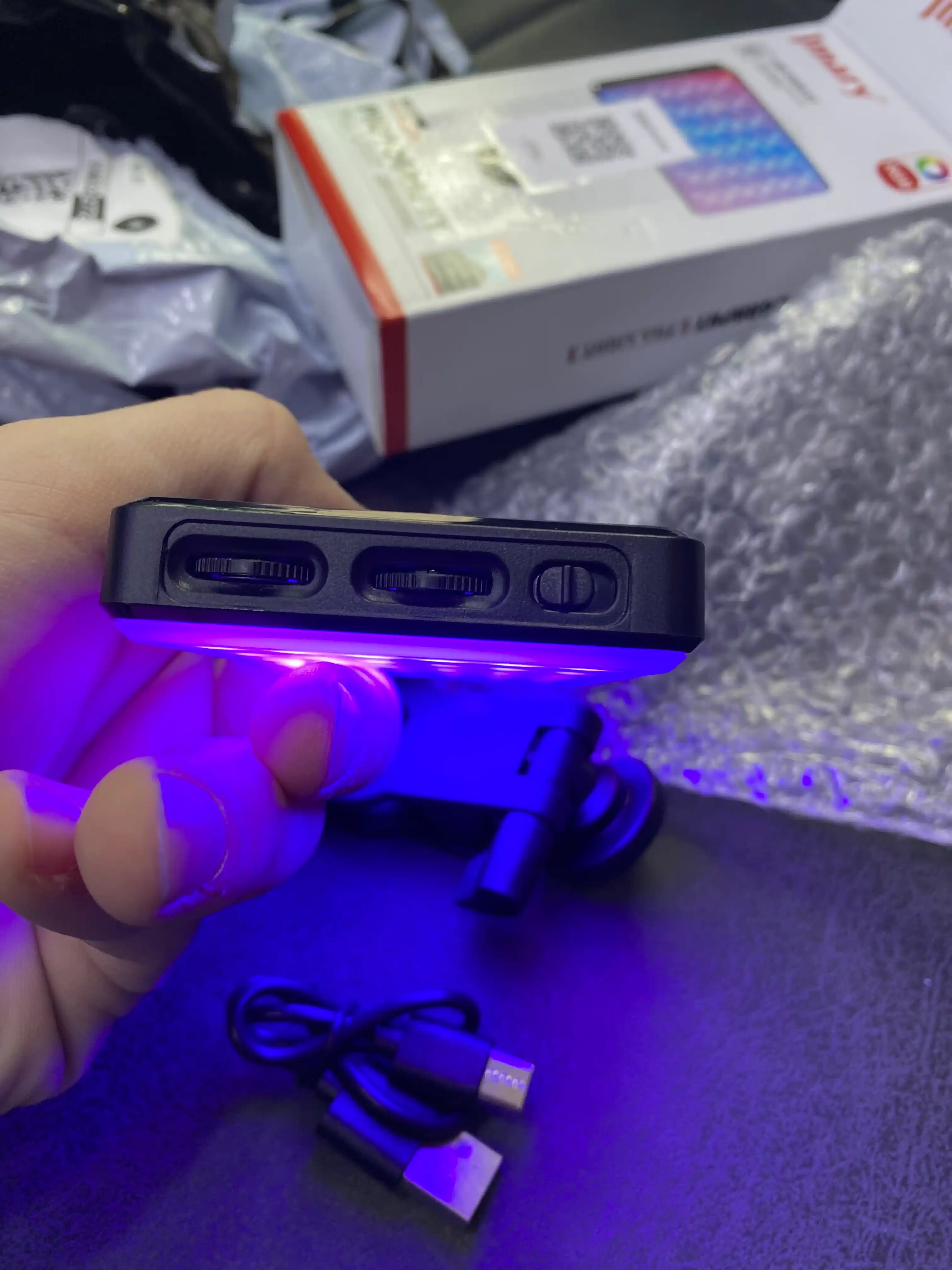 Foto va video suratga olish uchun Jmary FILL-59R LED portativ video chirogi