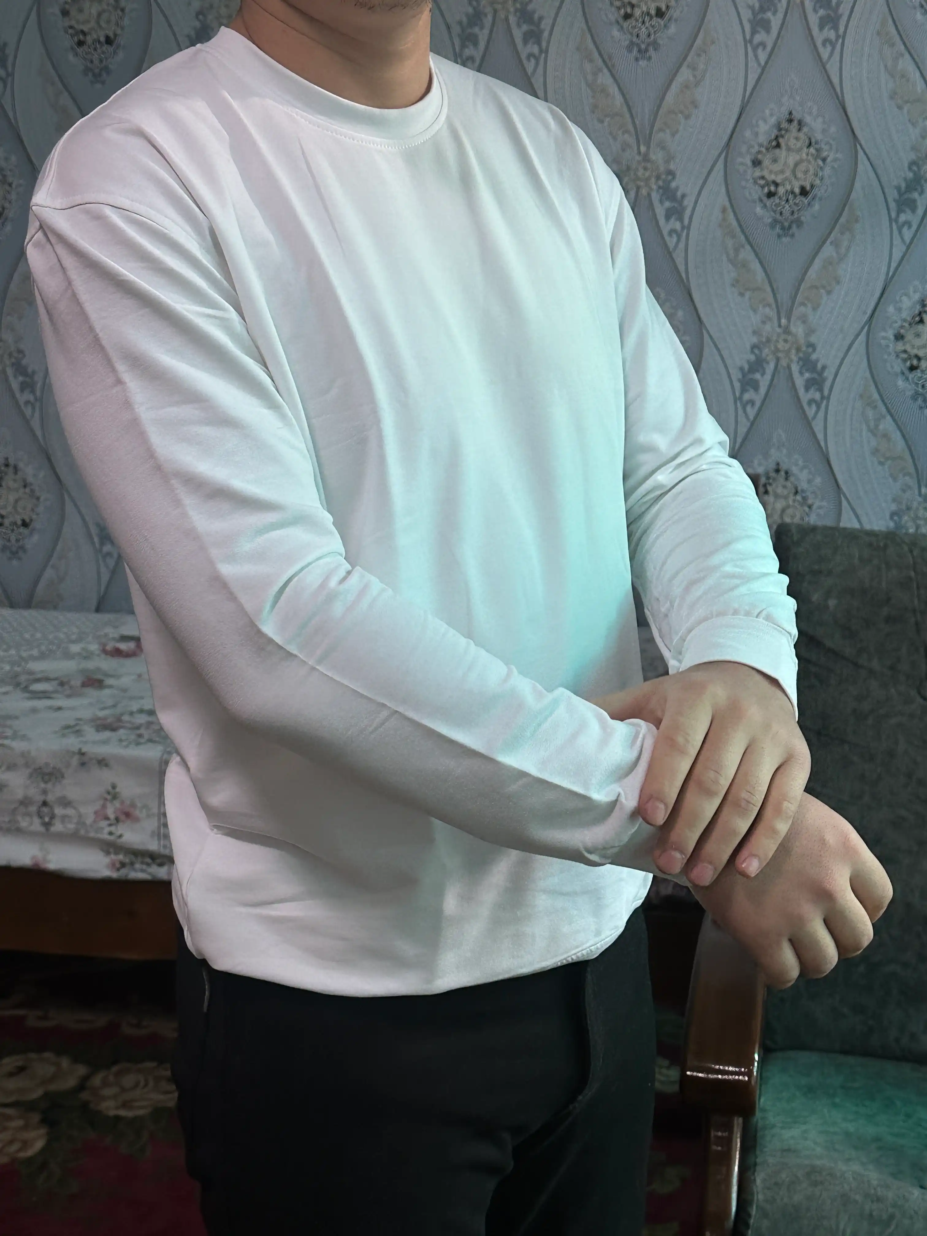 Свитшот мужской, мягкий и эластичный