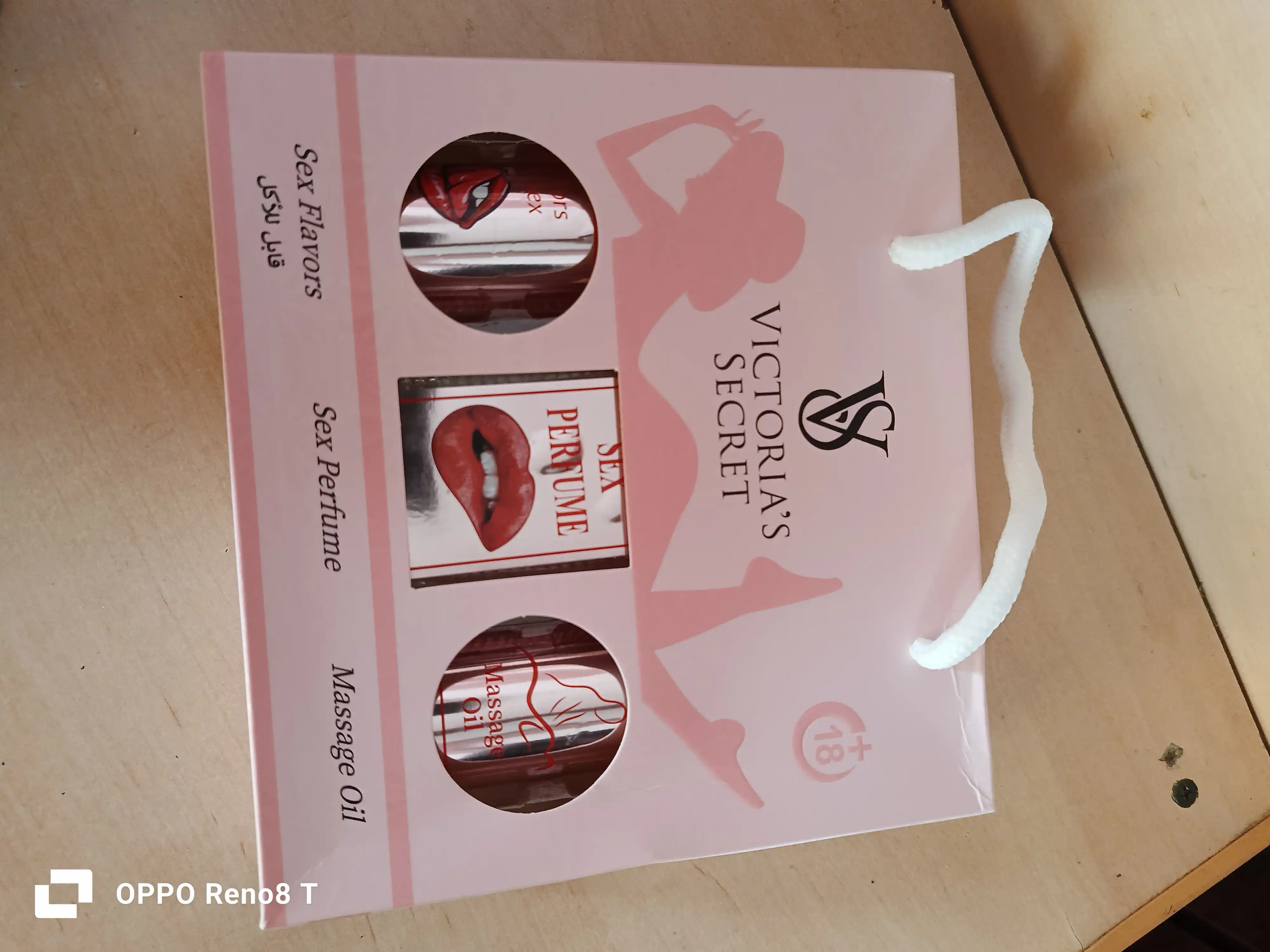 Ayollar uchun Victoria’s Secret Romantik Nabori – Perfume & Oil Set (3 ta)