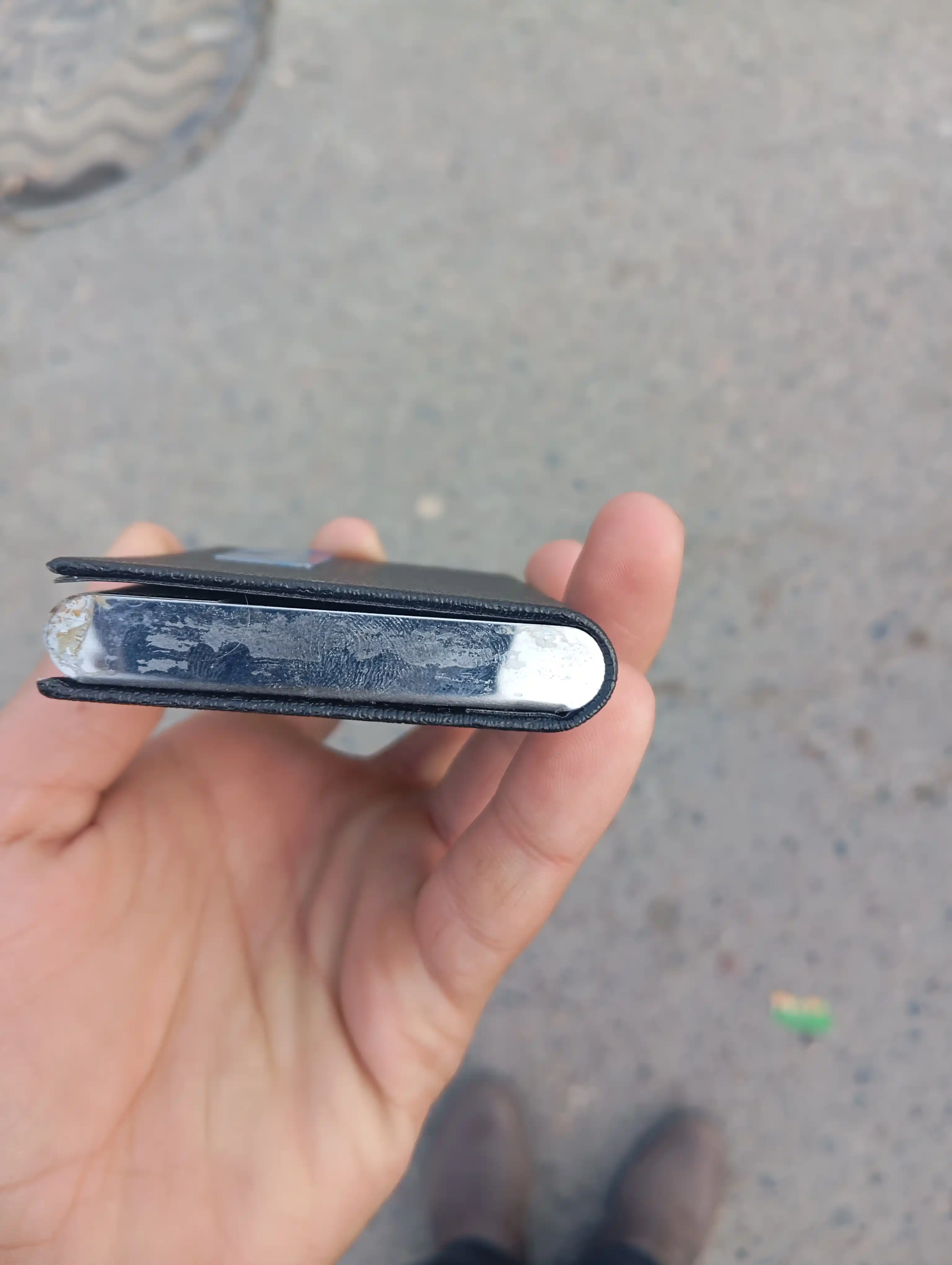 Metal kartxolder, hamyon, bank, kredit va viza kartalar hamda vizitka solish uchun