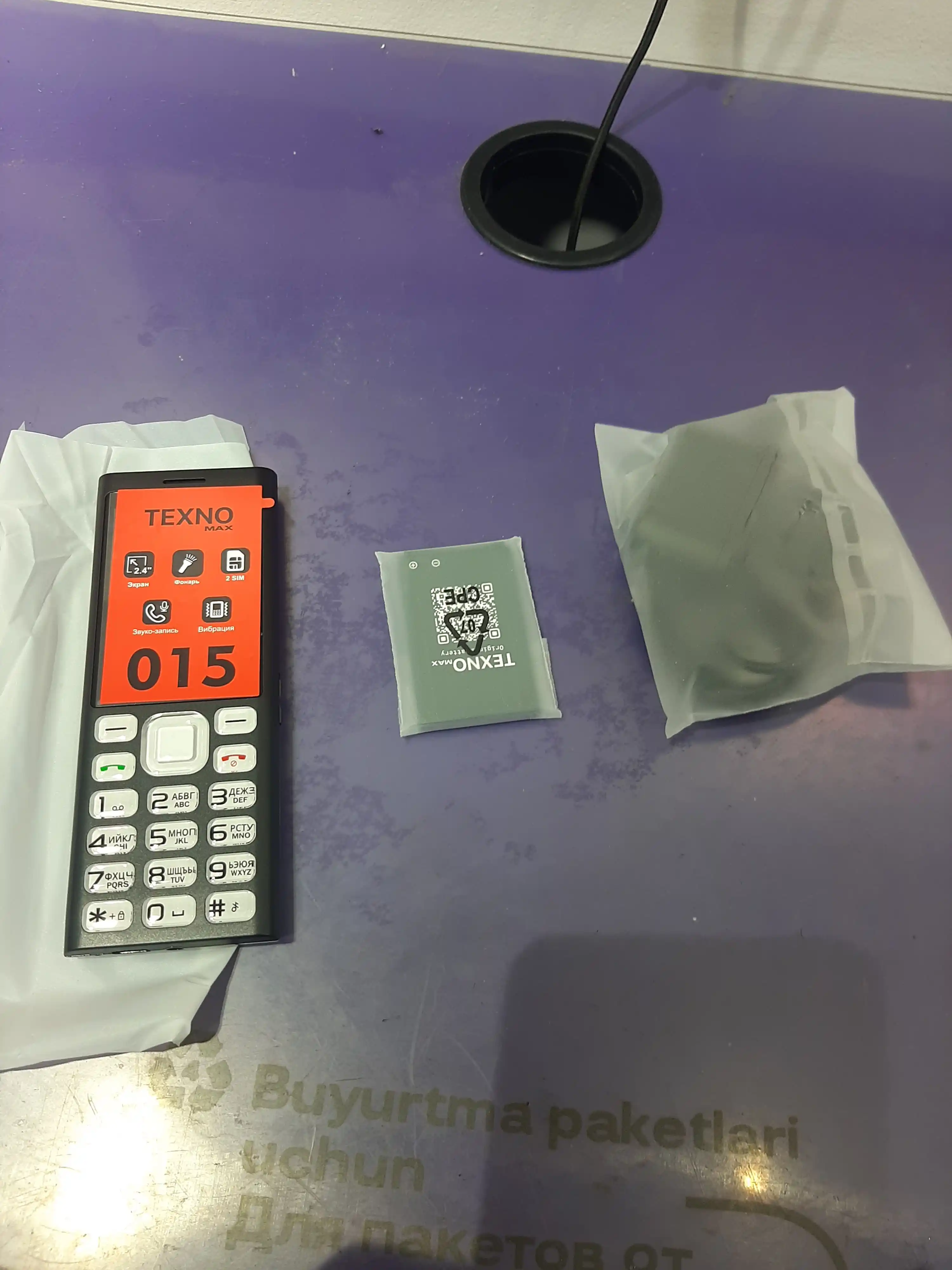 Knopkali telefon Texno Max 015