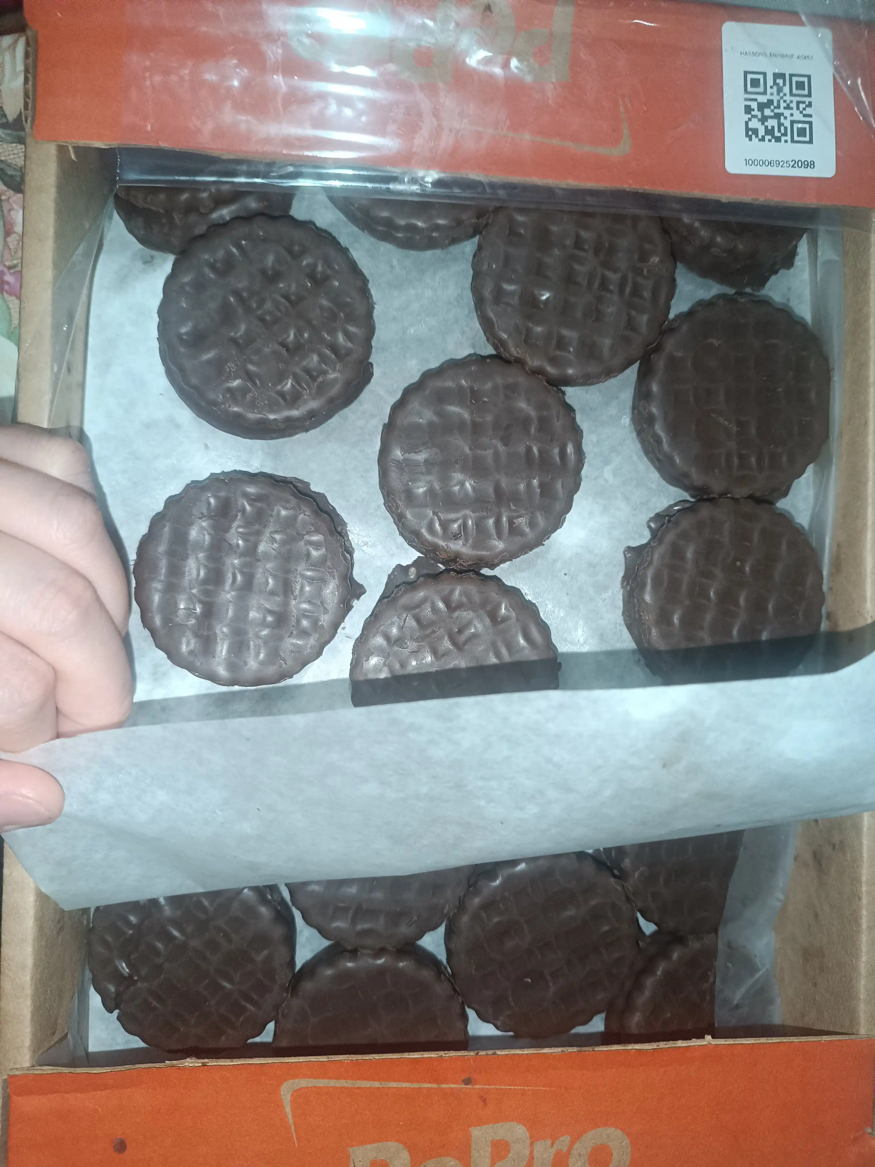 Brownie sendvich-pechenye, shokolad va vanil kremli, 2 kg