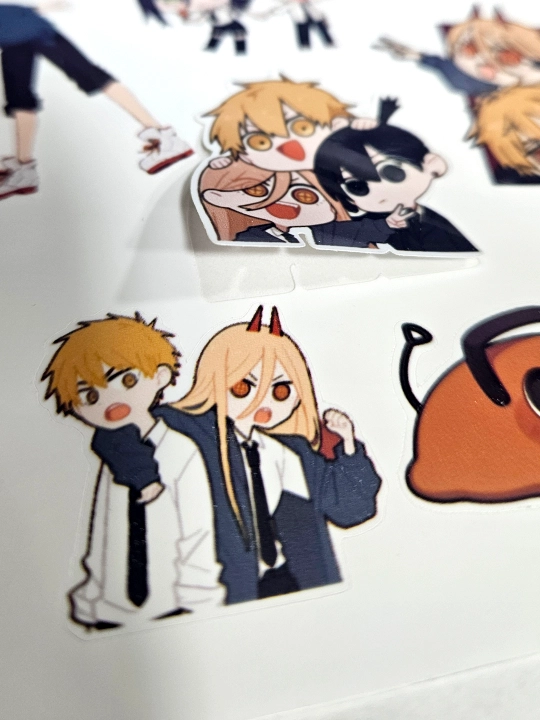 Anime vinil stikerlari