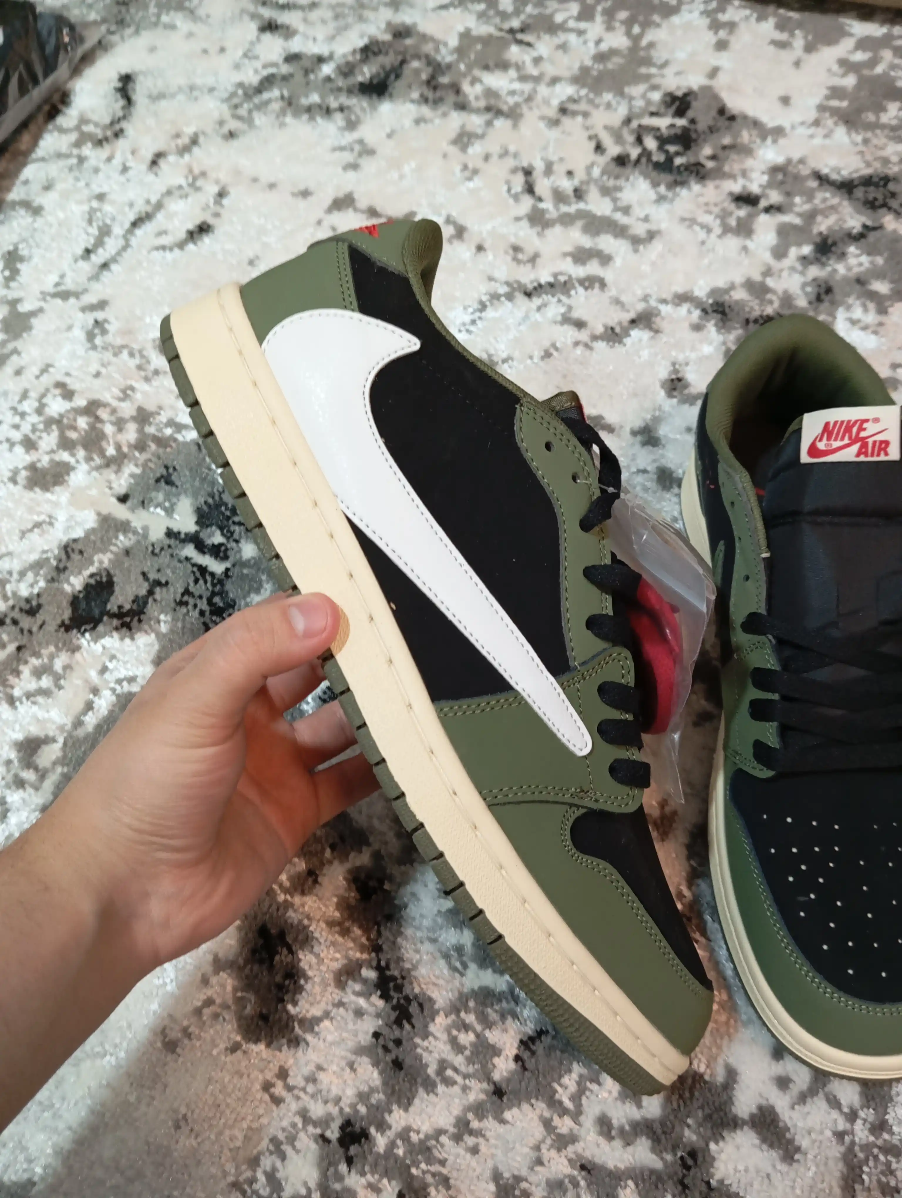 Erkak, o‘smir uchun krossovkalar Nike Air Jordan 1 Low, katta o‘lchamlar, buyuklar, 45-47
