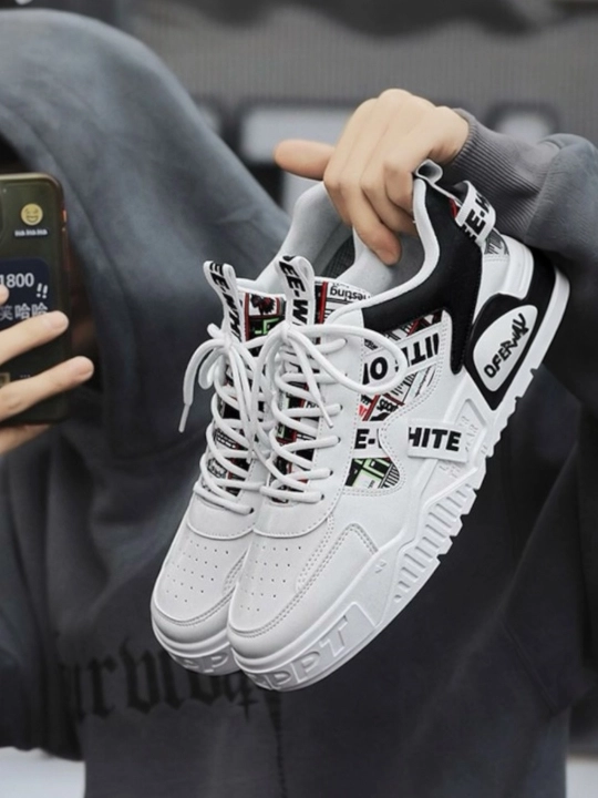 Erkaklar krossovkasi, 39-44, 1 o‘lchamga kichik o‘lchamli
