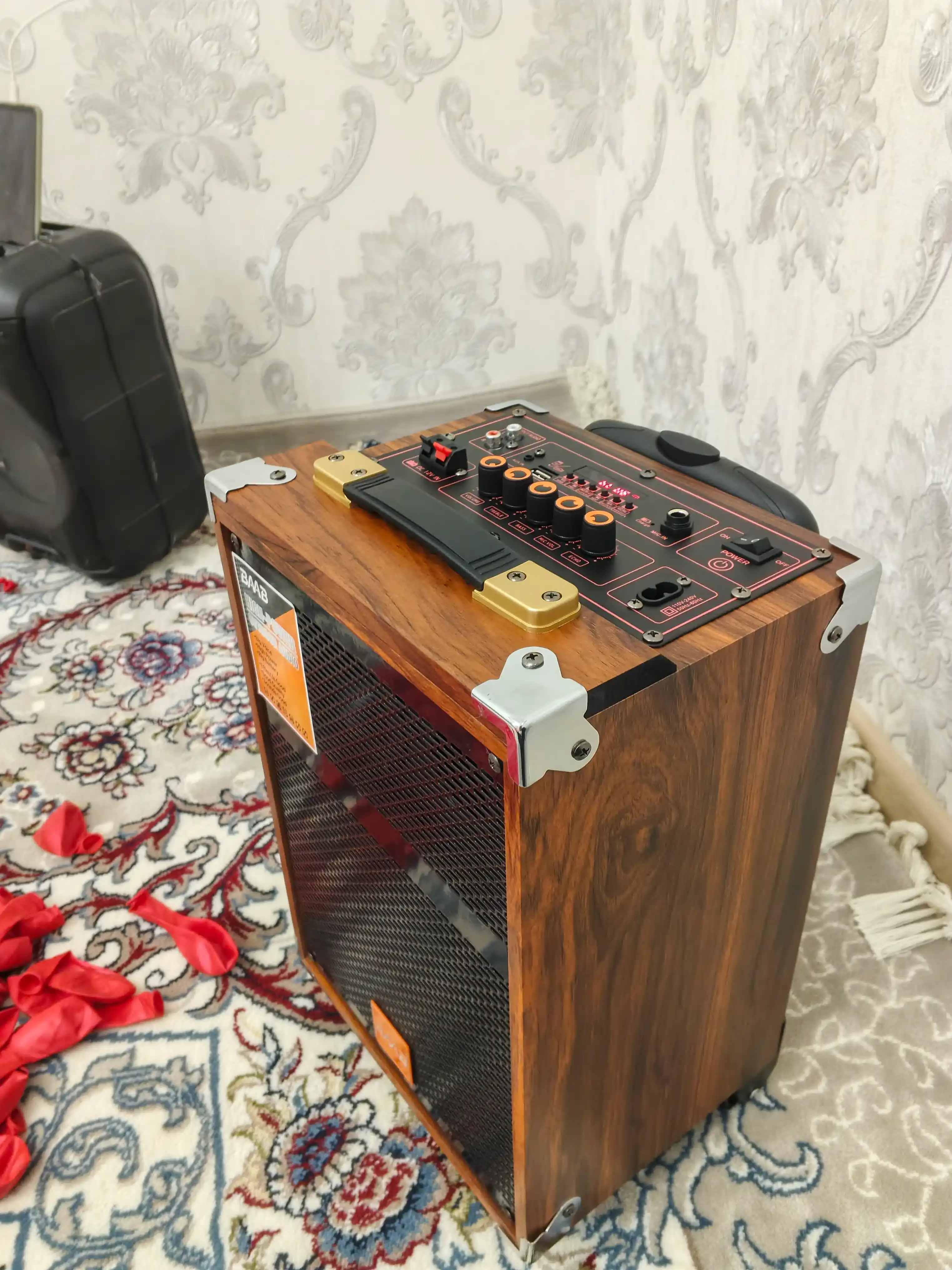BAAB portativ karaoke Bluetooth karnay mikrofon va pult bilan
