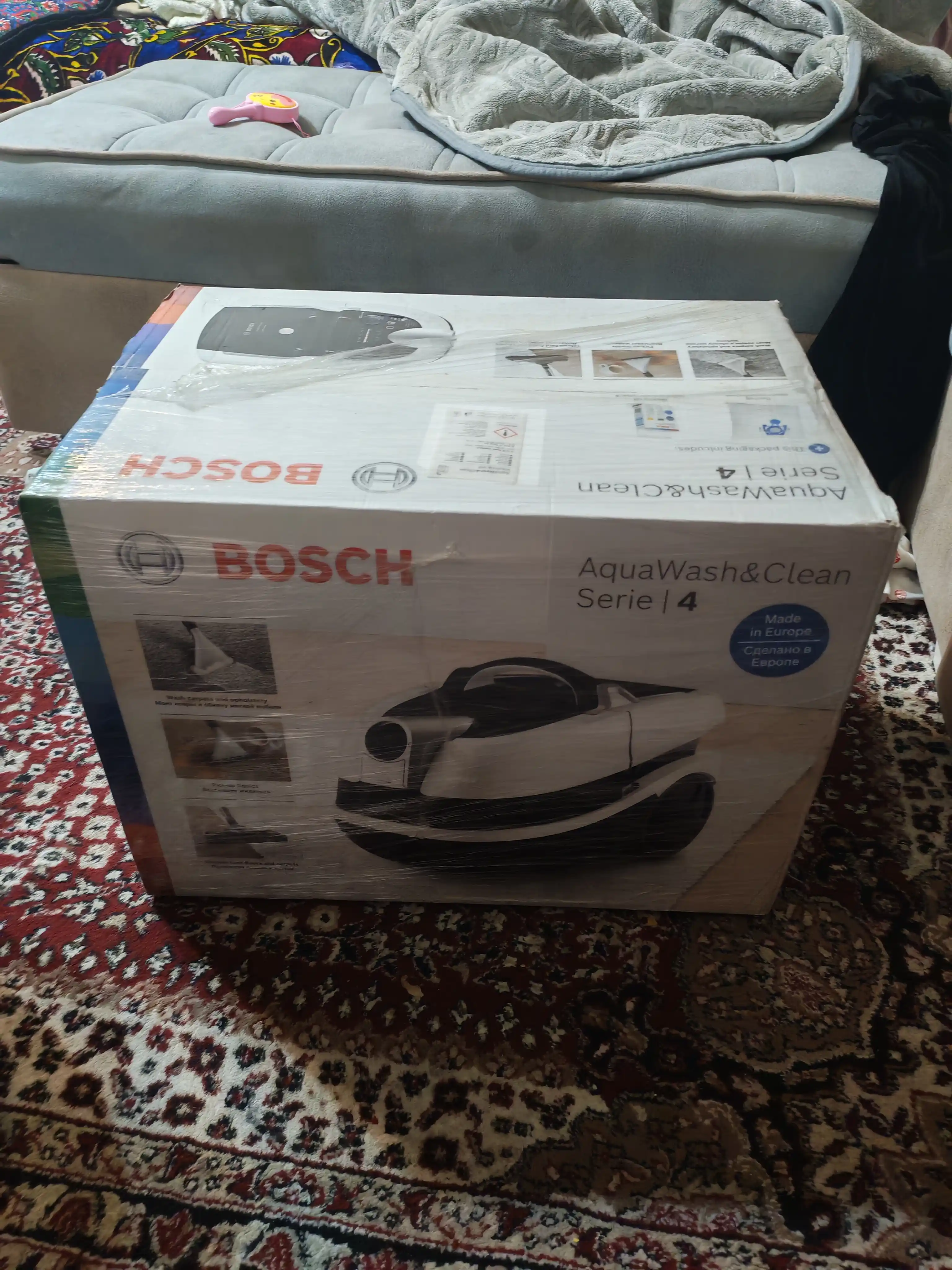 Моющий пылесос Bosch BWD421PRO