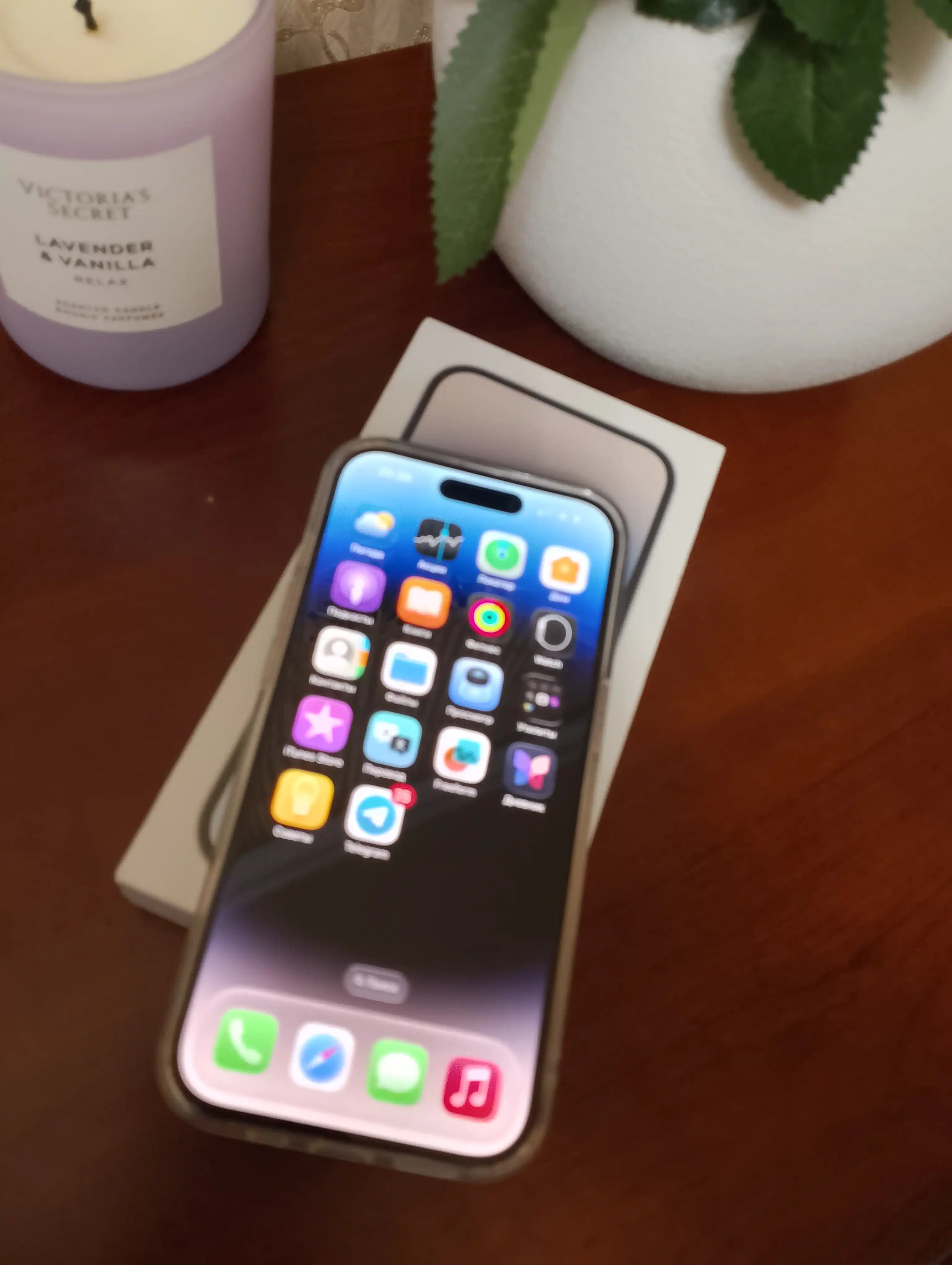 Smartfon iPhone 14 Pro/ProMax, 128/256 GB, SIM+ESIM, g'ilof+shisha sovg'a sifatida