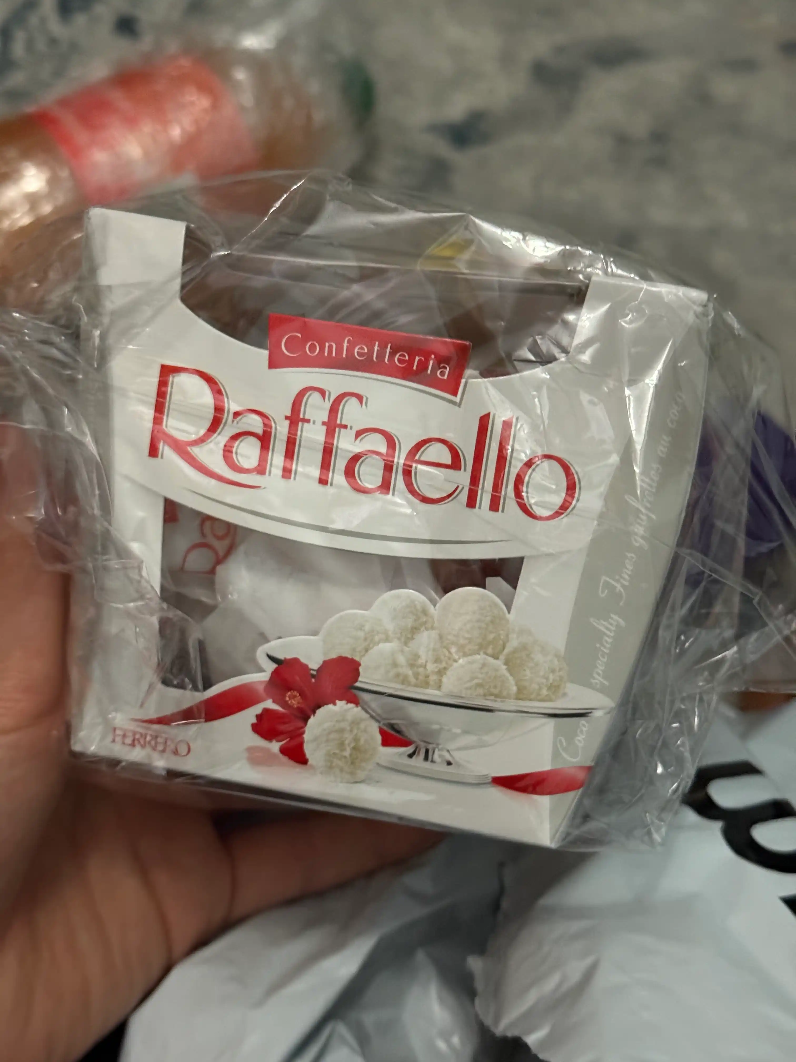 Raffaello: конфеты с миндалем, 150 гр