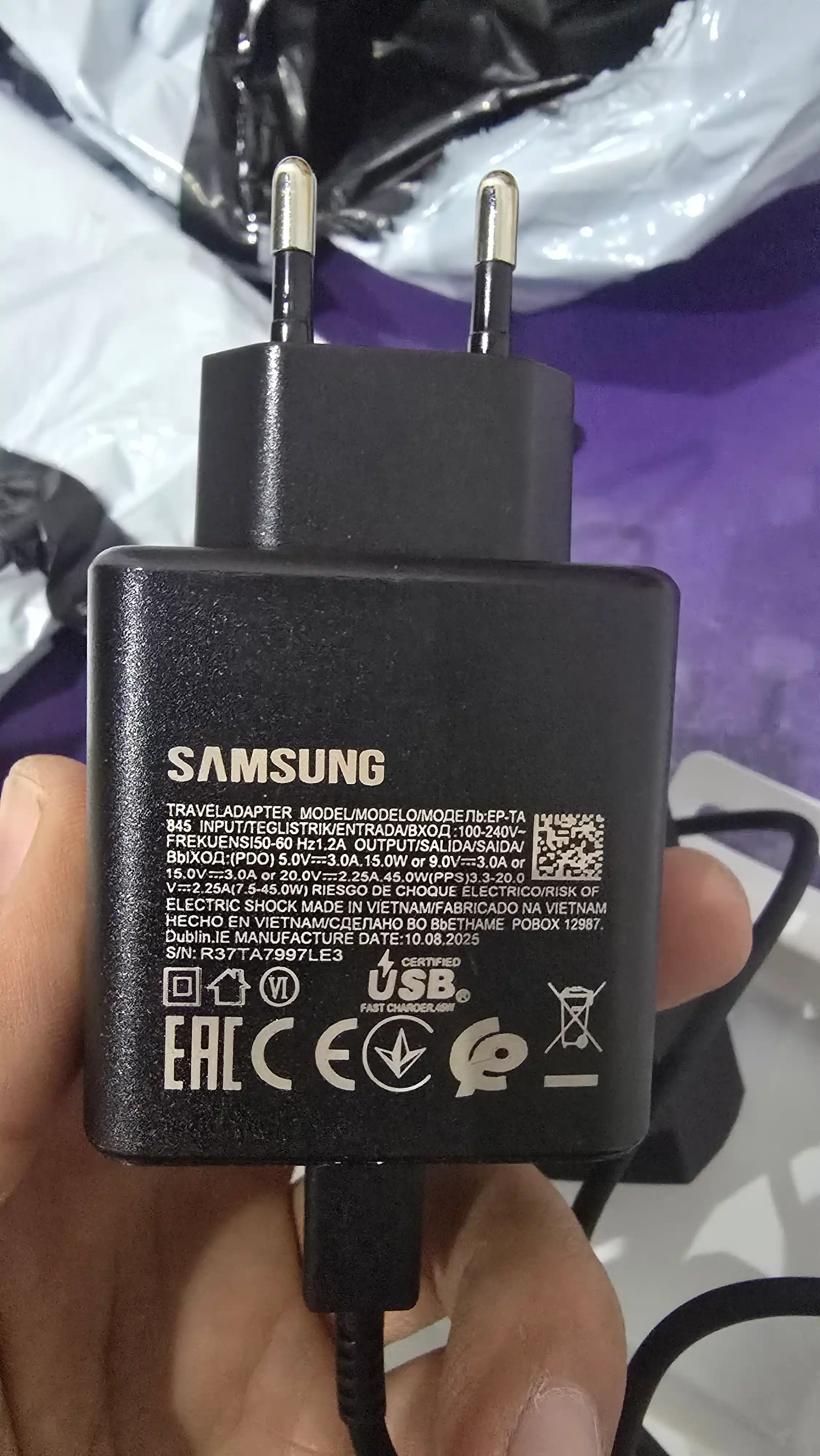 Zaryadnik Samsung Super Fast Charging 45W Type-C adapter kabeli bilan, 1 yil kafolat bor