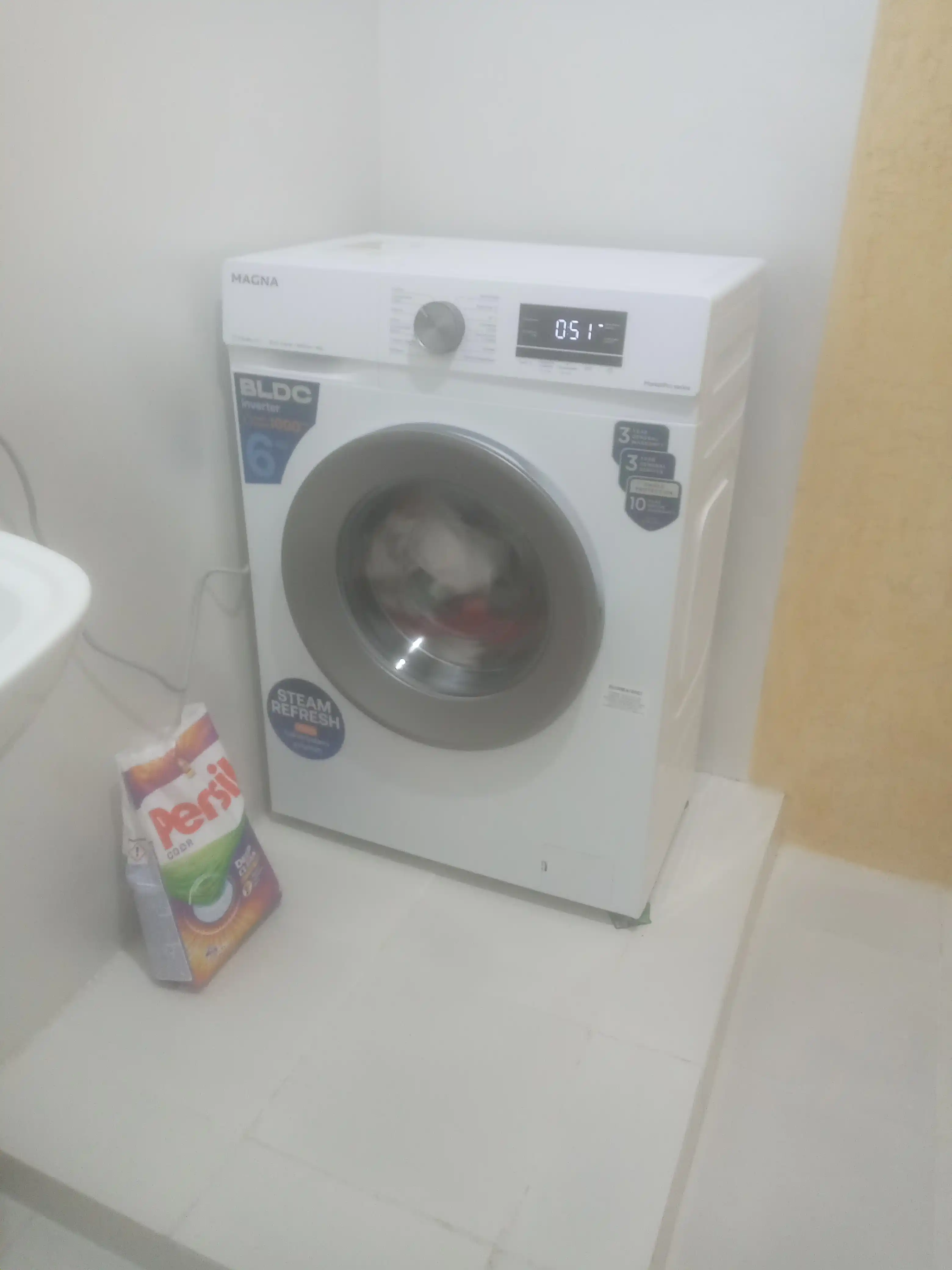 Kir yuvish mashinasi Magna, invertor motor, 6 kg, 1000 ob/daq, bug' bilan yuvish