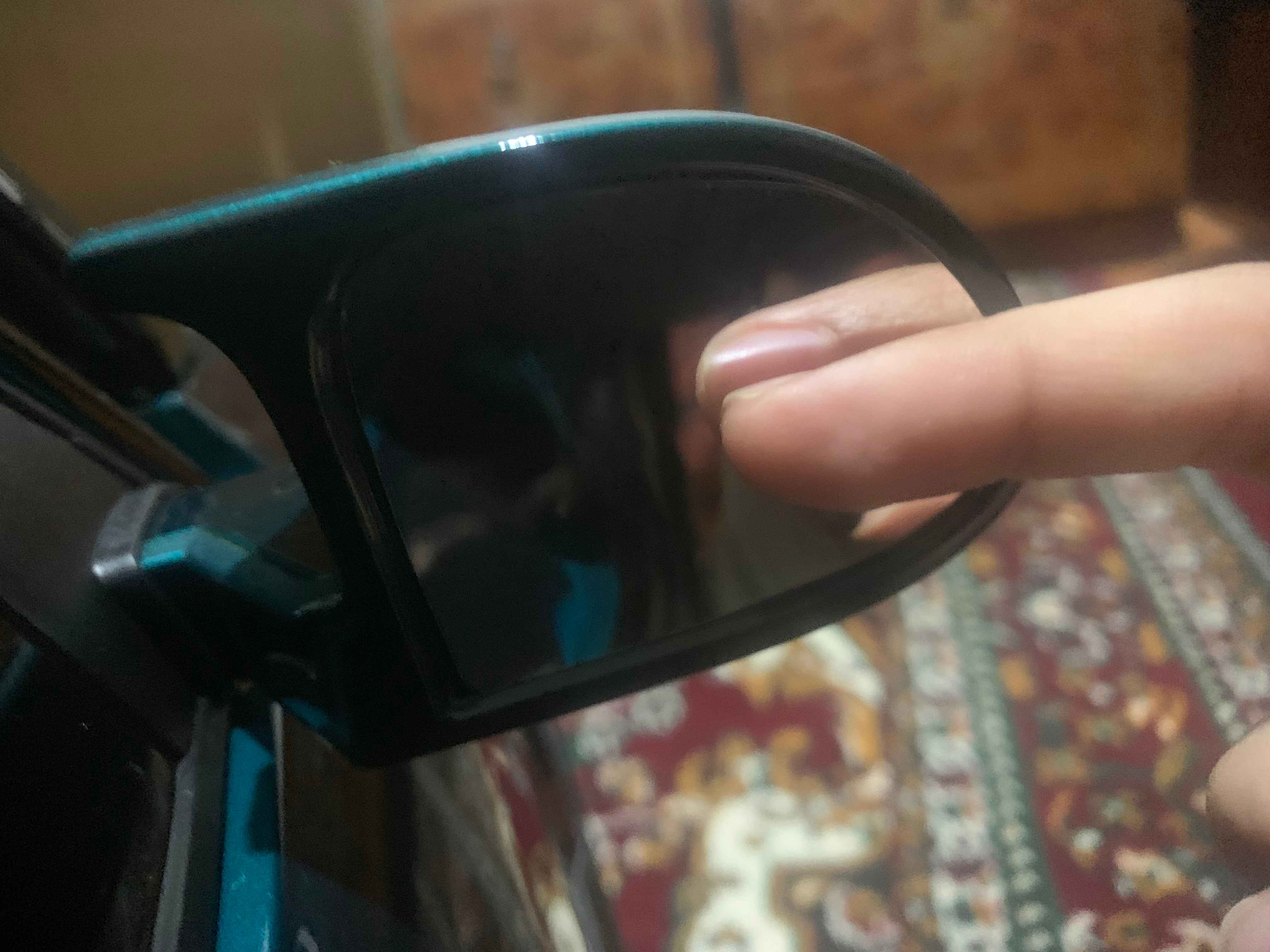 Bolalar elektromobili, radio orqali boshqariladigan pult bilan