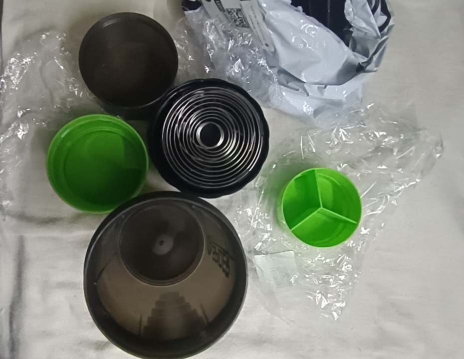 Sport shayker butilkasi, kukun saqlagichi bilan, 500 ml, qo'shimchalar uchun / Zi Store
