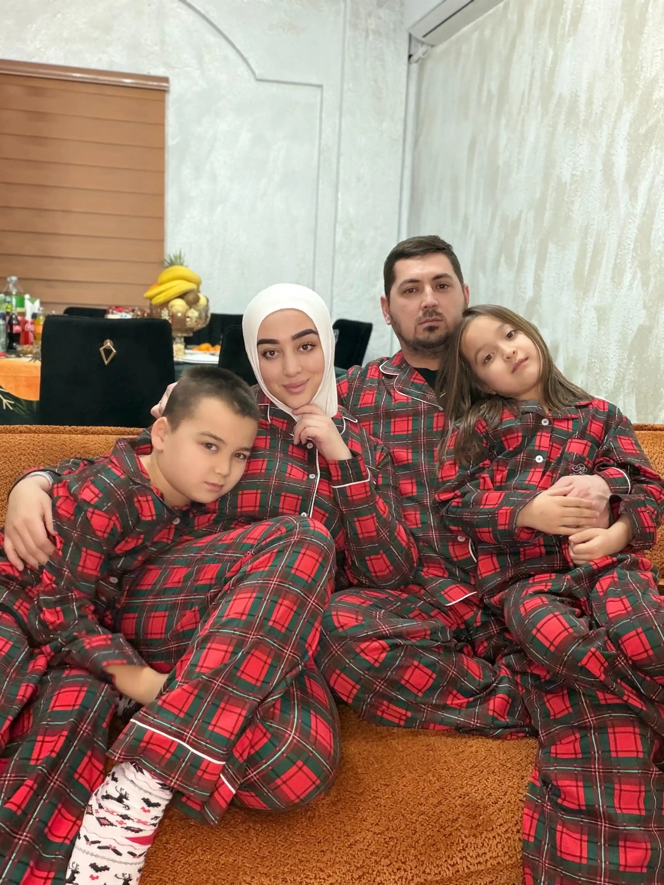 Erkin kesilgan ayollar uchun pijamasi, ikkita to'plam, shim va rubashka kofta, paxta