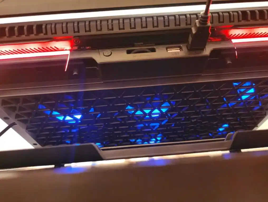 Подставка для ноутбука охлаждающая  с RGB подсветкой