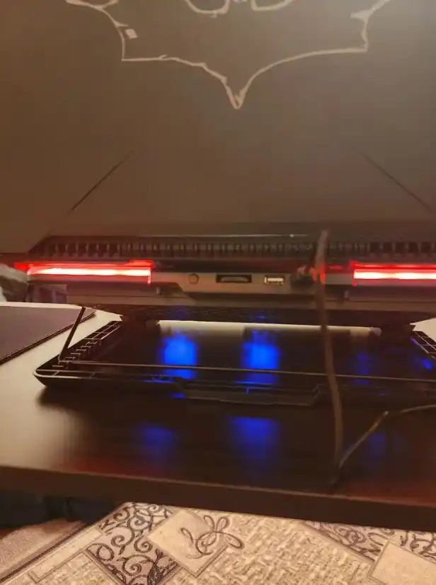 Подставка для ноутбука охлаждающая  с RGB подсветкой