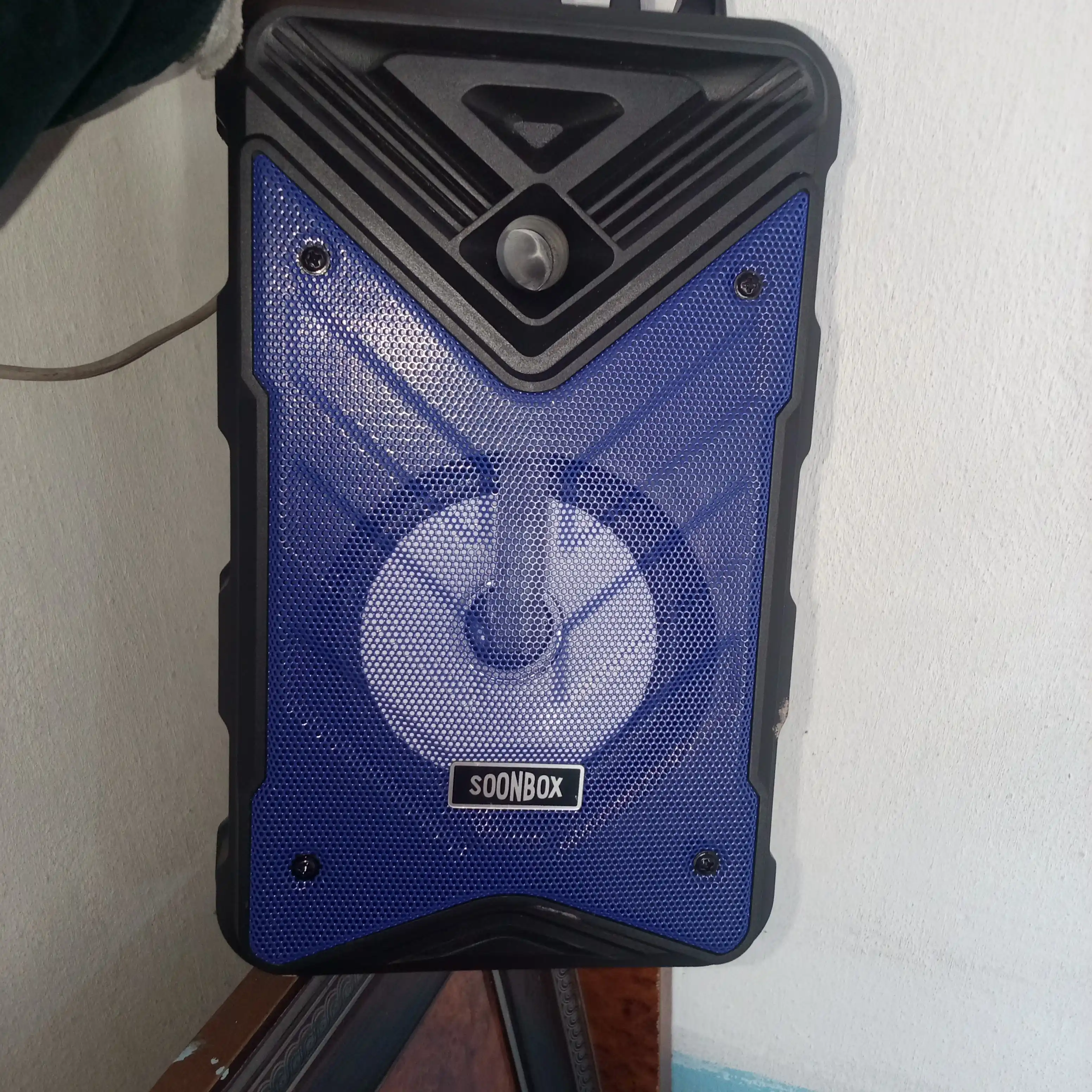 Soonbox S7 karaoke kolonka, Bluetooth, FM radio, mikrofonli, LED yoritgichli