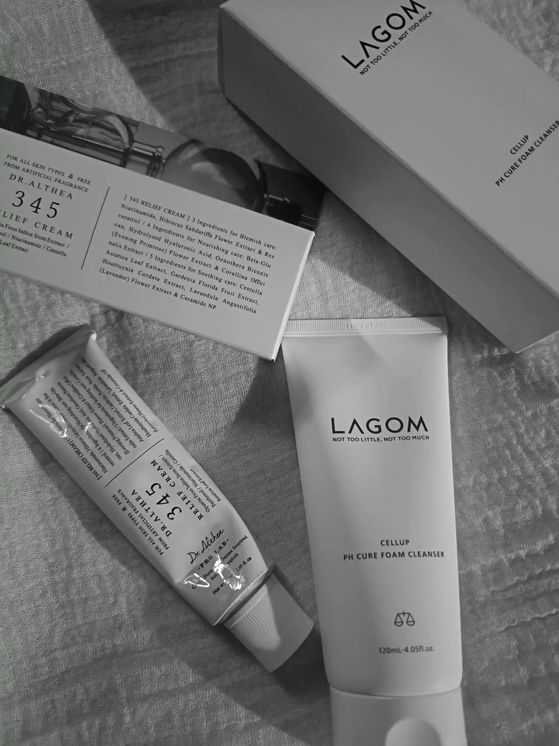 Normal, yog'li, ta'sirchan yuzlarga yuz yuvish ko'pigi, Lagom Cellup Micro Foam Cleanser