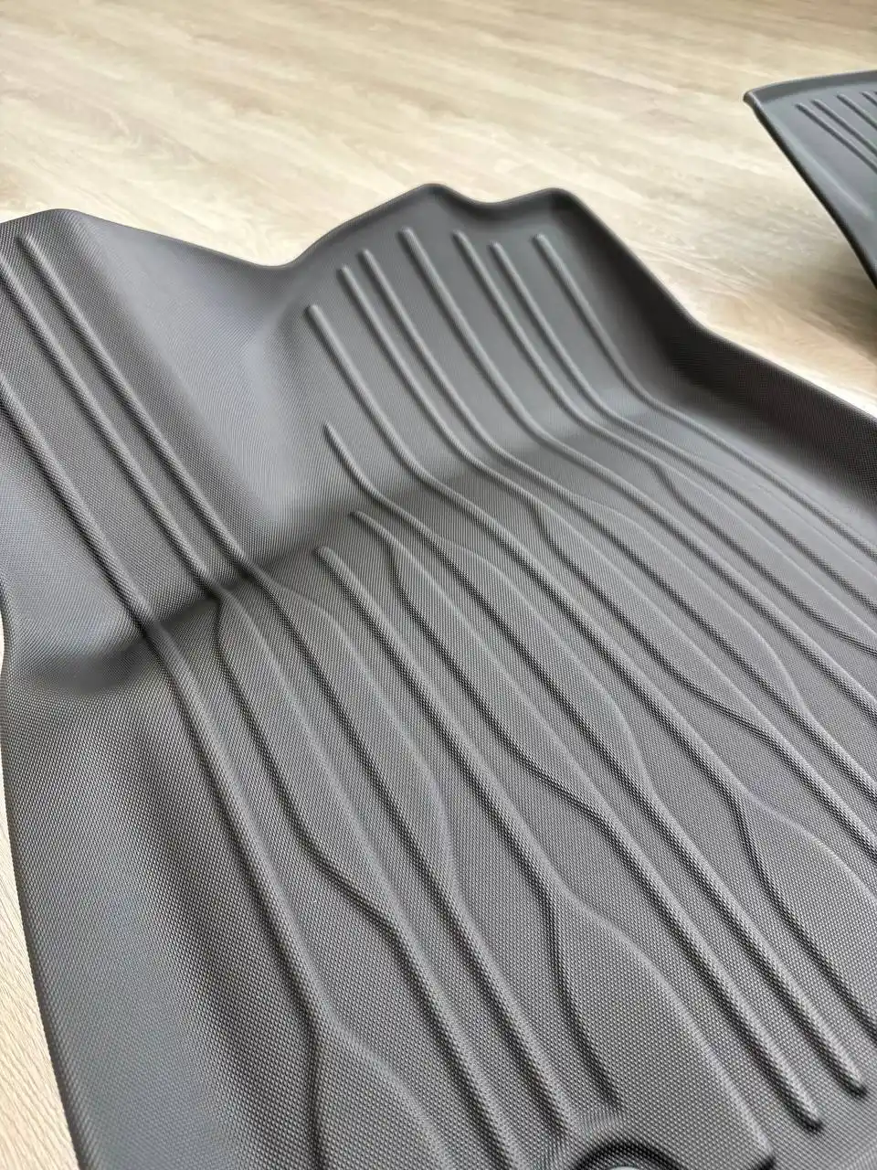 Полик в салон для автомобиля LEAPMOTOR B10/C11/C16  из ТПЭ