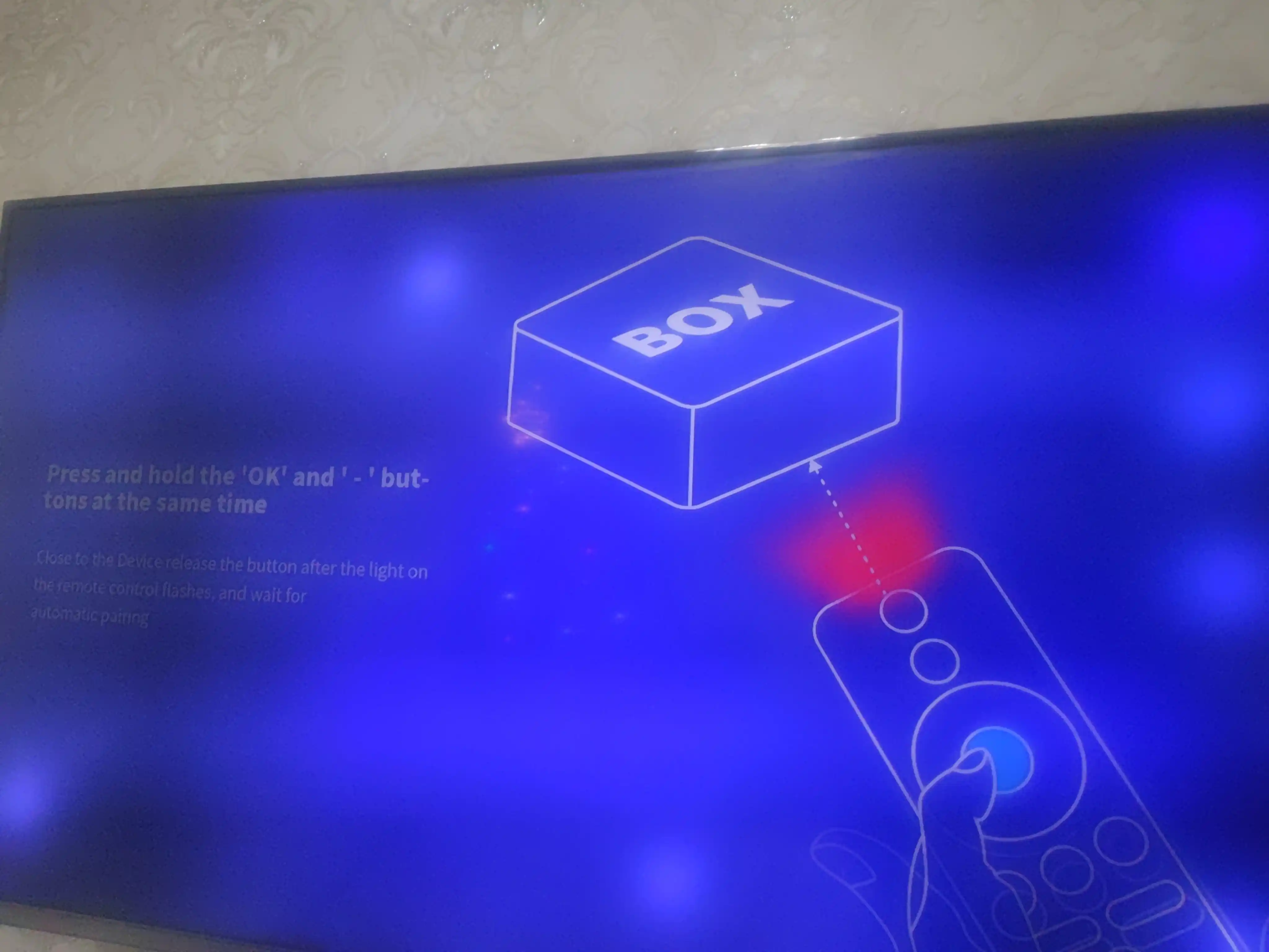 Smart TV Box Q5 smart televizor prishitavkasi, Android TV 10, Ovozli pult, Wi-Fi 5G