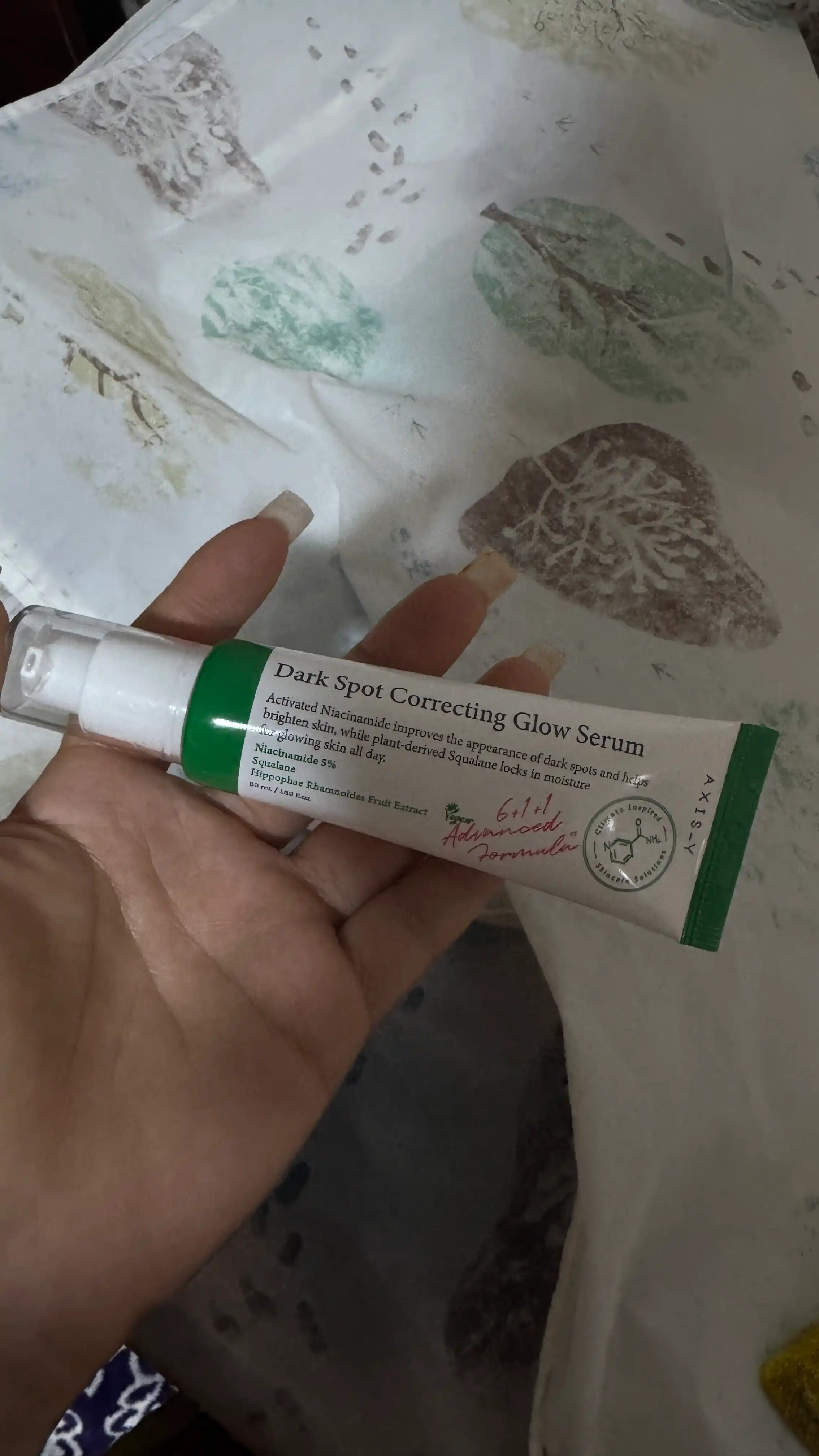 Oqartiruvchi qora nuqtalarga qarshi zardob Dark Spot Correcting Glow Serum, Axis Y, 50 ml
