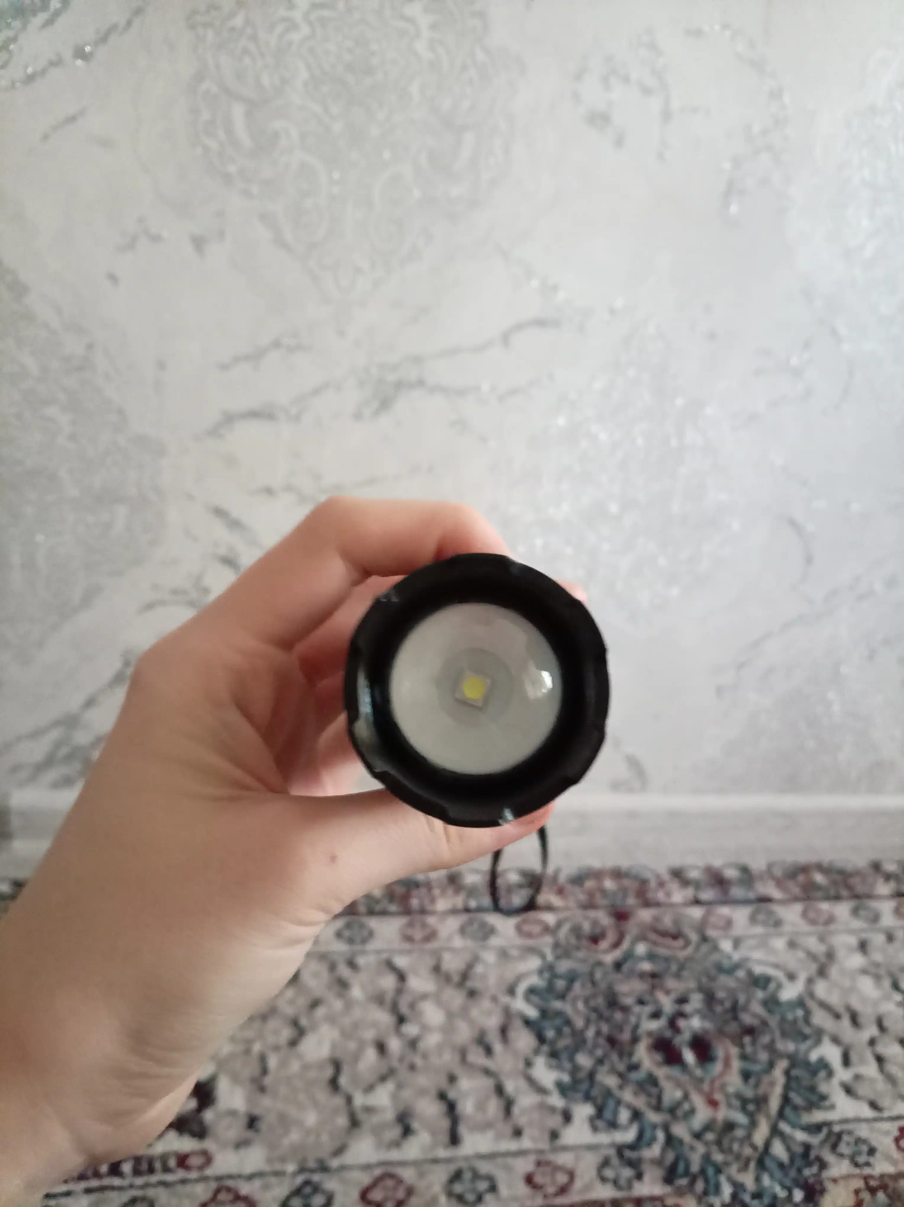 Qo'lda ishlaydigan LED chiroq, 3/5 rejim, PowerBank funksiyasi