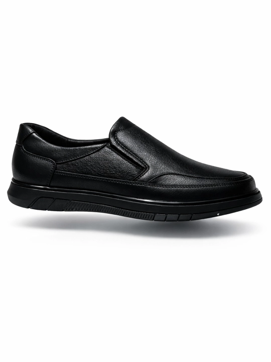 Erkaklar makasini (slip-on) — eko-koja, bahor–kuz, sirpanmas rezina, 38–43