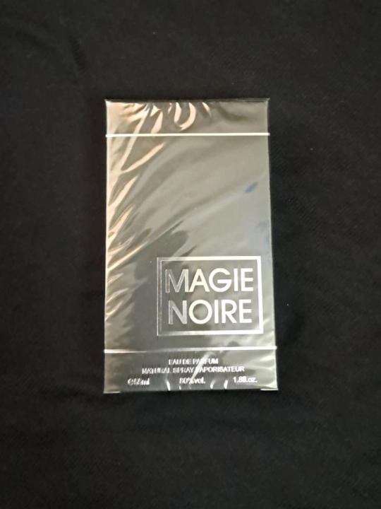 Erkaklar uchun sovg'alar to'plam 4 tasi 1 da: koshelok+soat+2 ta parfyum