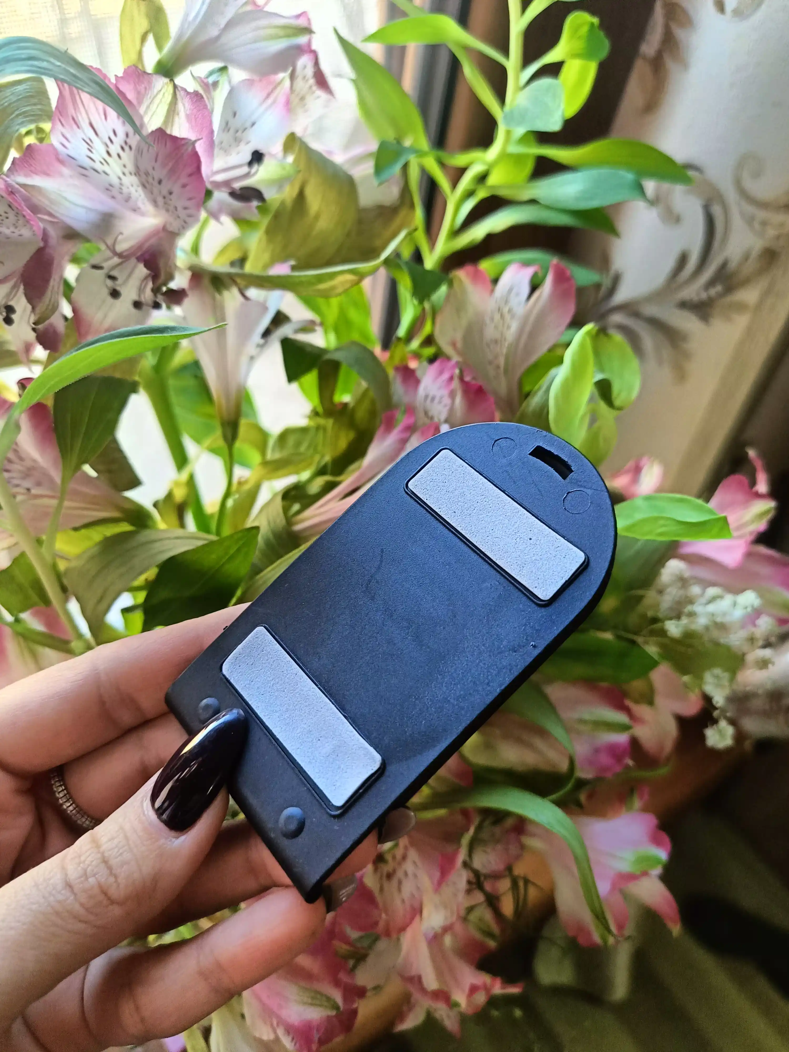 Telefon va planshetlar uchun, yig'iladigan mini tagkursi