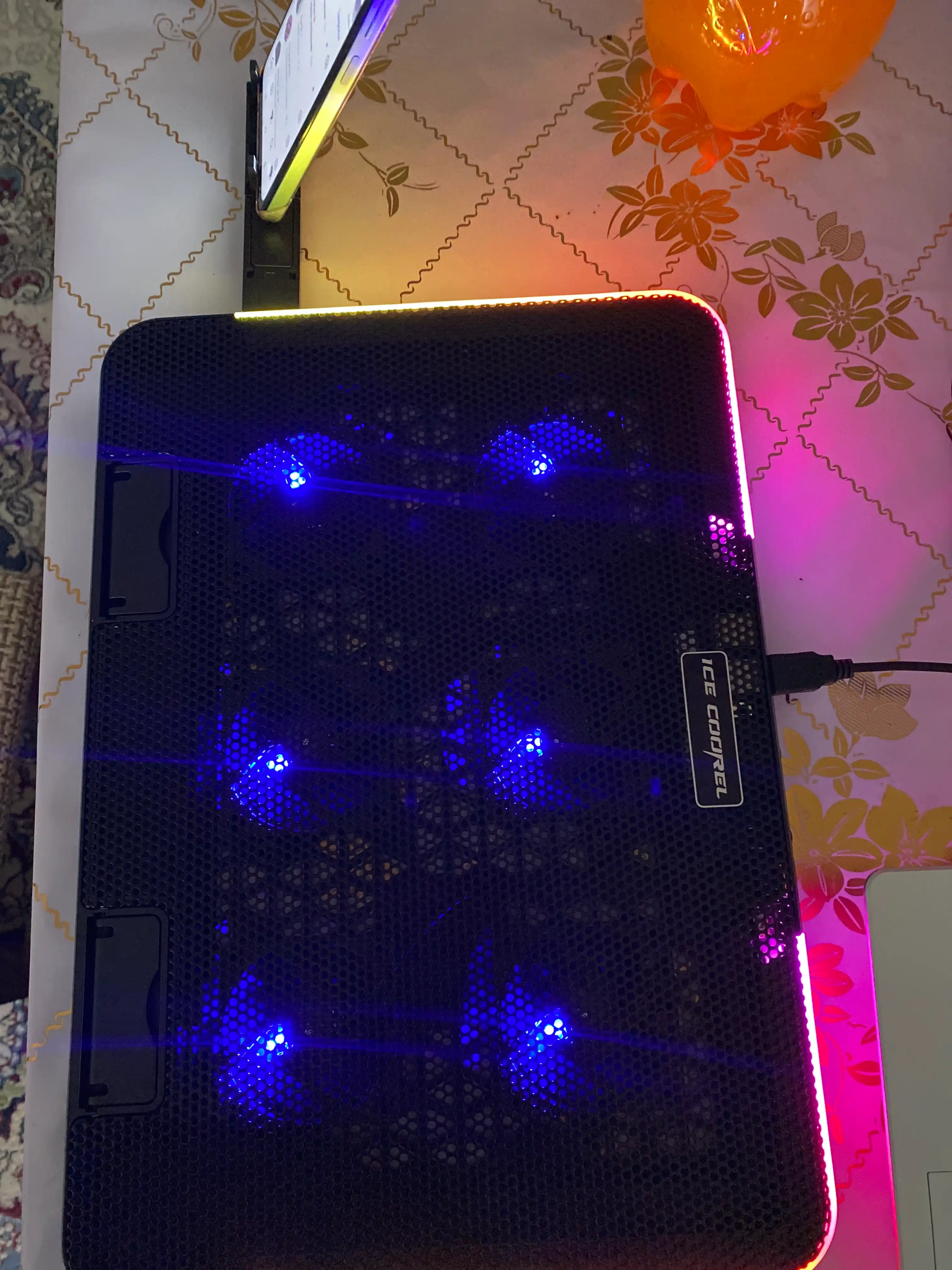 Подставка для ноутбука охлаждающая  с RGB подсветкой