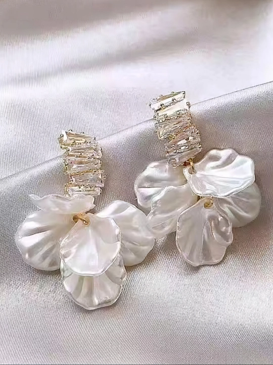 Серьги, серёжки, ушные украшения, украшения для ушей