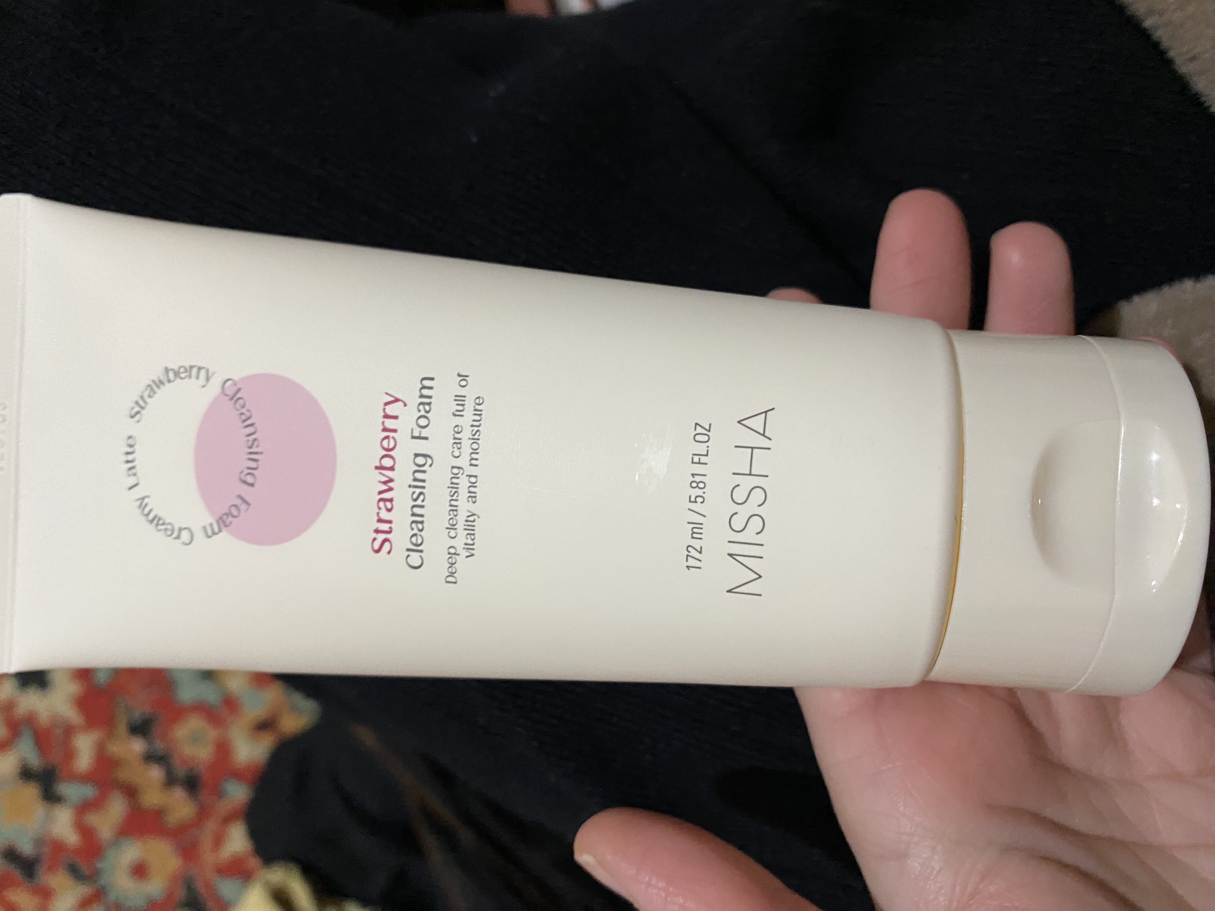 Missha Очищающая пенка для лица Creamy Latte Strawberry, 172 мл